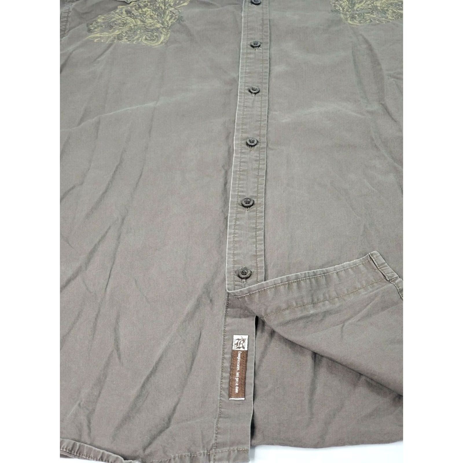Roar Roar Shirt Button-Down Long Sleeve Men 2XL Brown Embroidered RELENTLESS Distressed Size US XXL / EU 58 / 5 - 3 Thumbnail