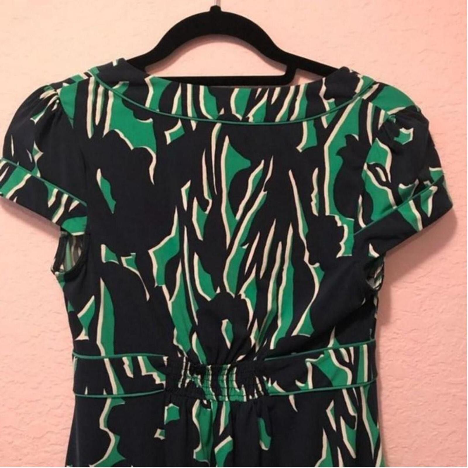 Banana Republic Banana Republic Green and Black Floral Print Dress Size S / US 4 / IT 40 - 6 Thumbnail