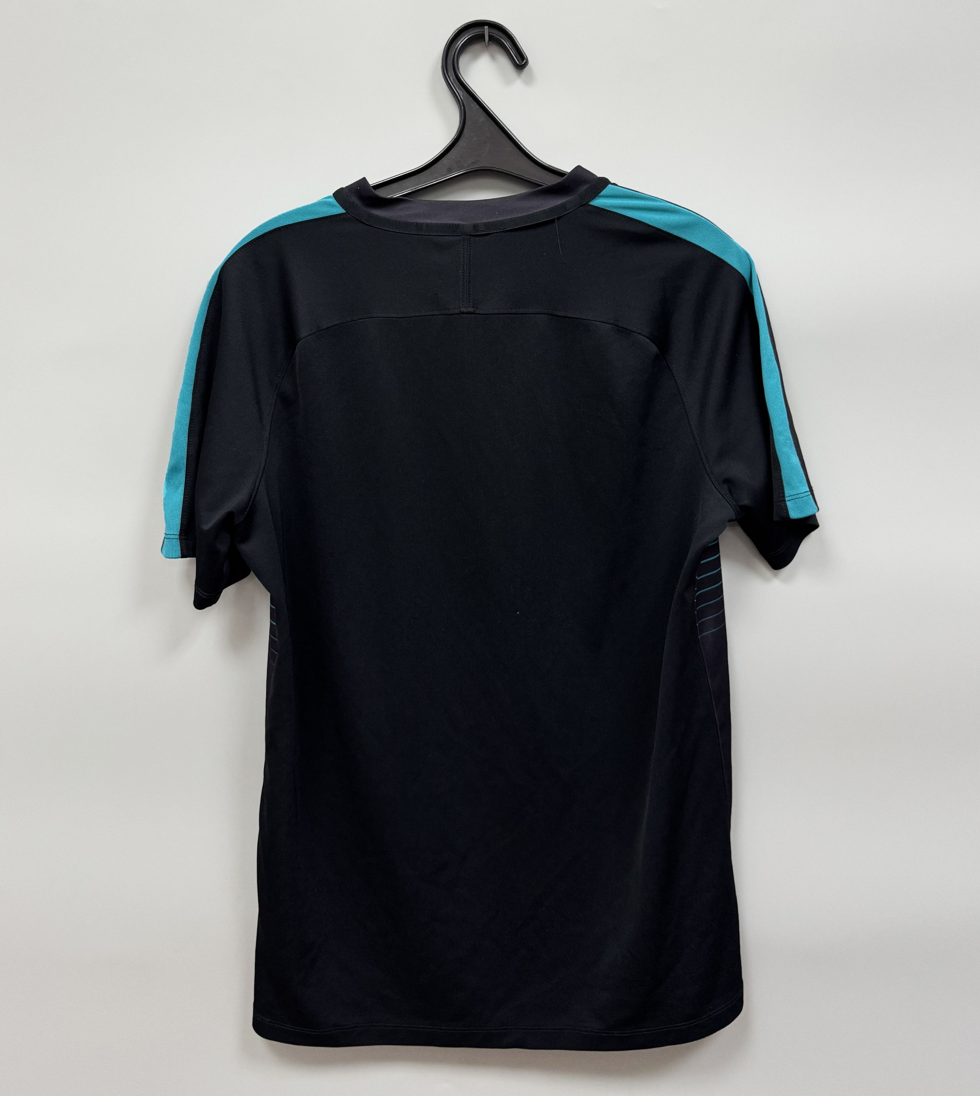 Nike 2016-2017 Nike FC Barcelona DRY Strike Squad Jersey Shirt Size US M / EU 48-50 / 2 - 7 Thumbnail