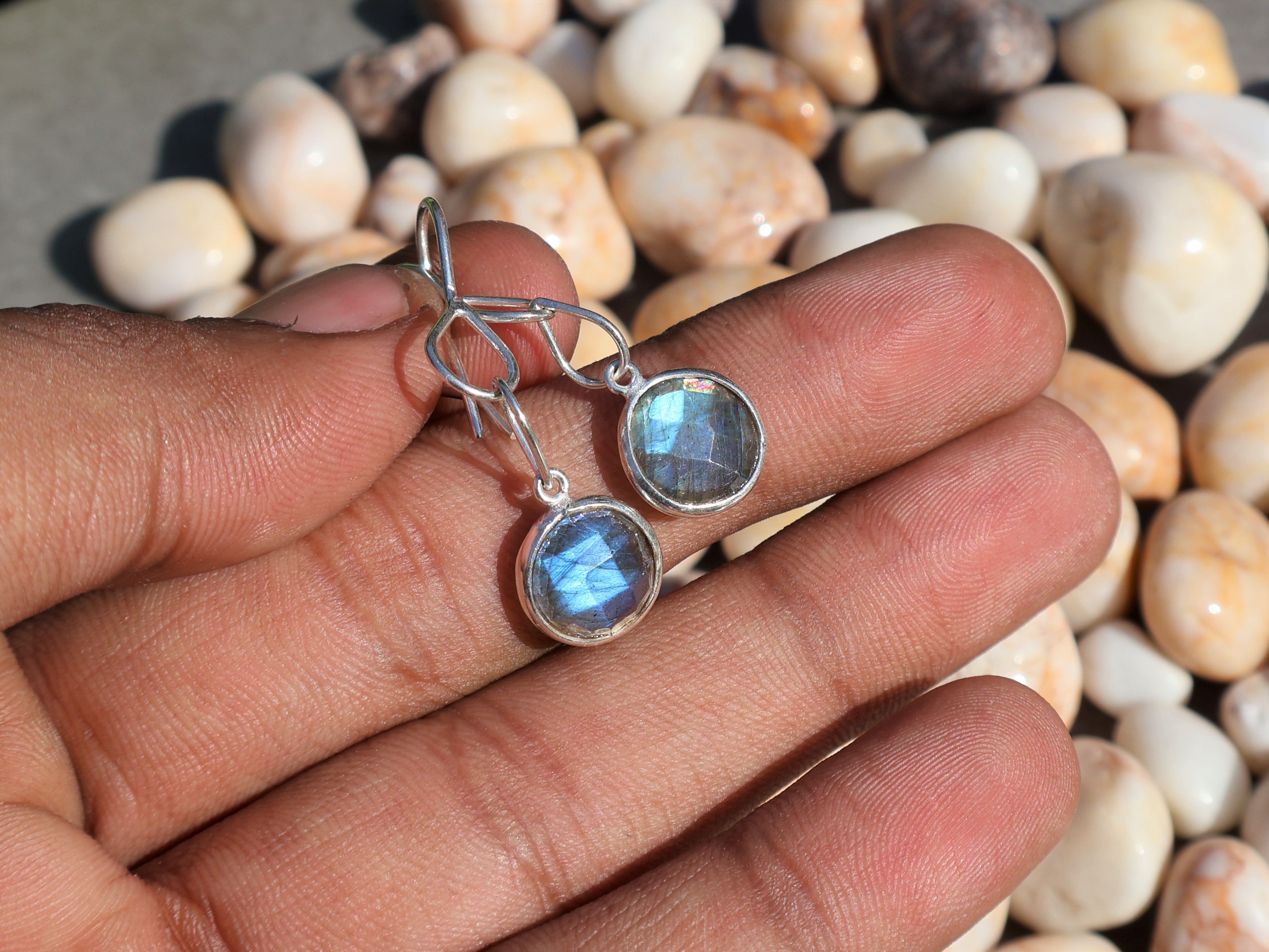 Handmade Labradorite Earring, 925 Sterling Silver Handmade Earring, Size ONE SIZE - 2 Thumbnail