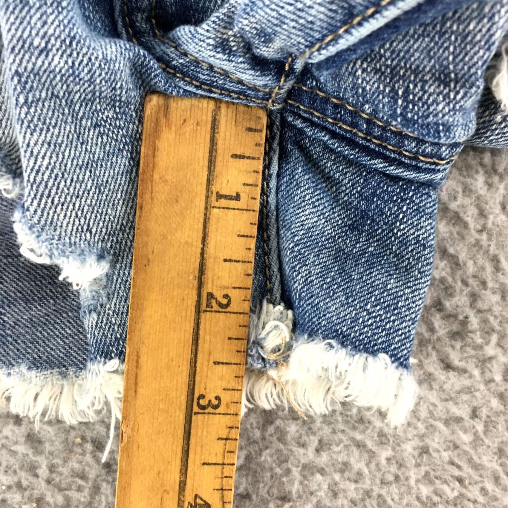 American Eagle Outfitters American Eagle Outfitters Shorts Womens 2 Blue Button Fly Mid Rise Cut-Off Denim 5-Pocket Vintage? No Size 26" / US 2 / IT 38 - 7 Thumbnail