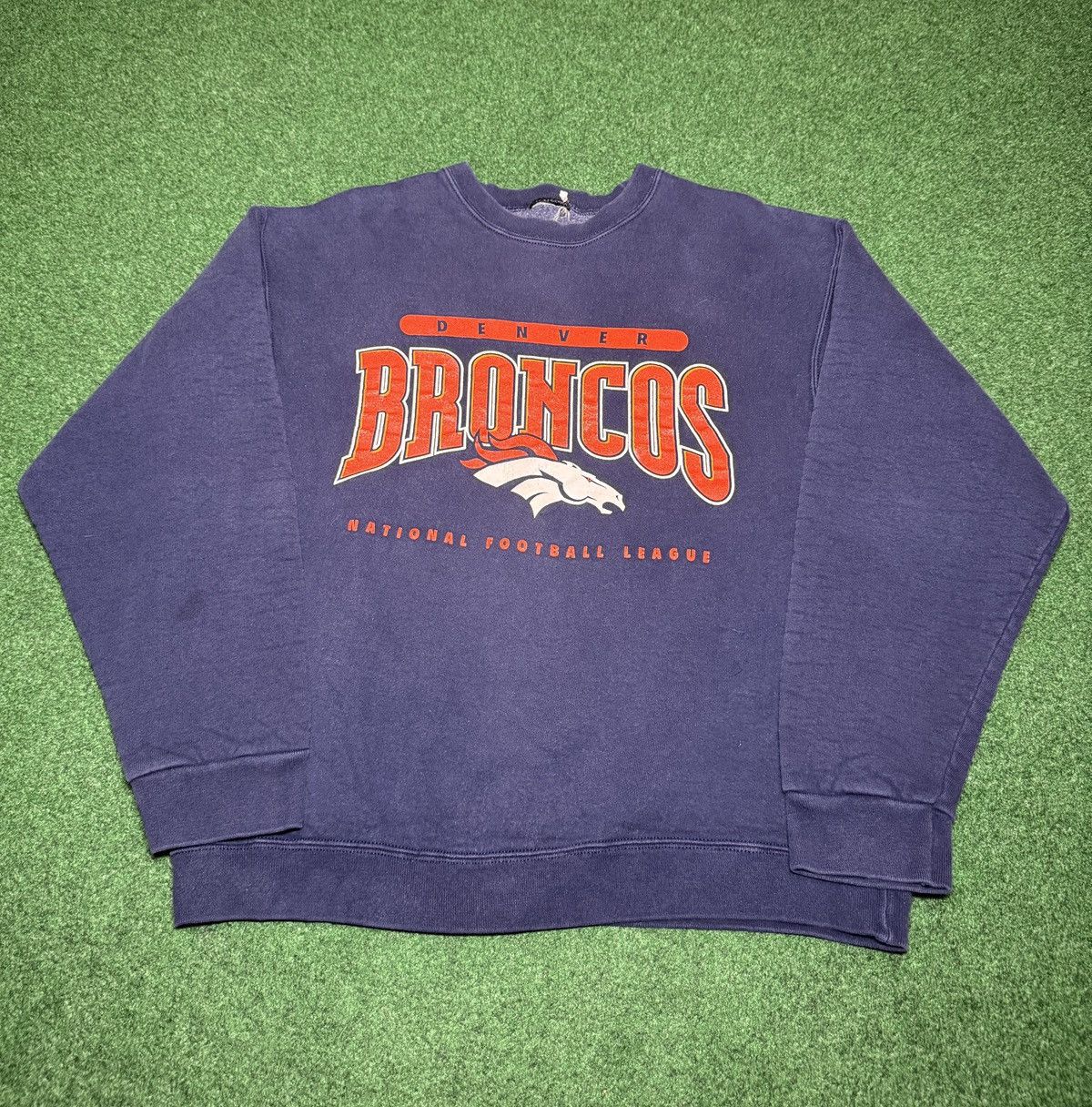 Vintage Vintage 90s Denver Broncos NFL Small/Medium Sweatshirt Size US S / EU 44-46 / 1 - 1 Thumbnail