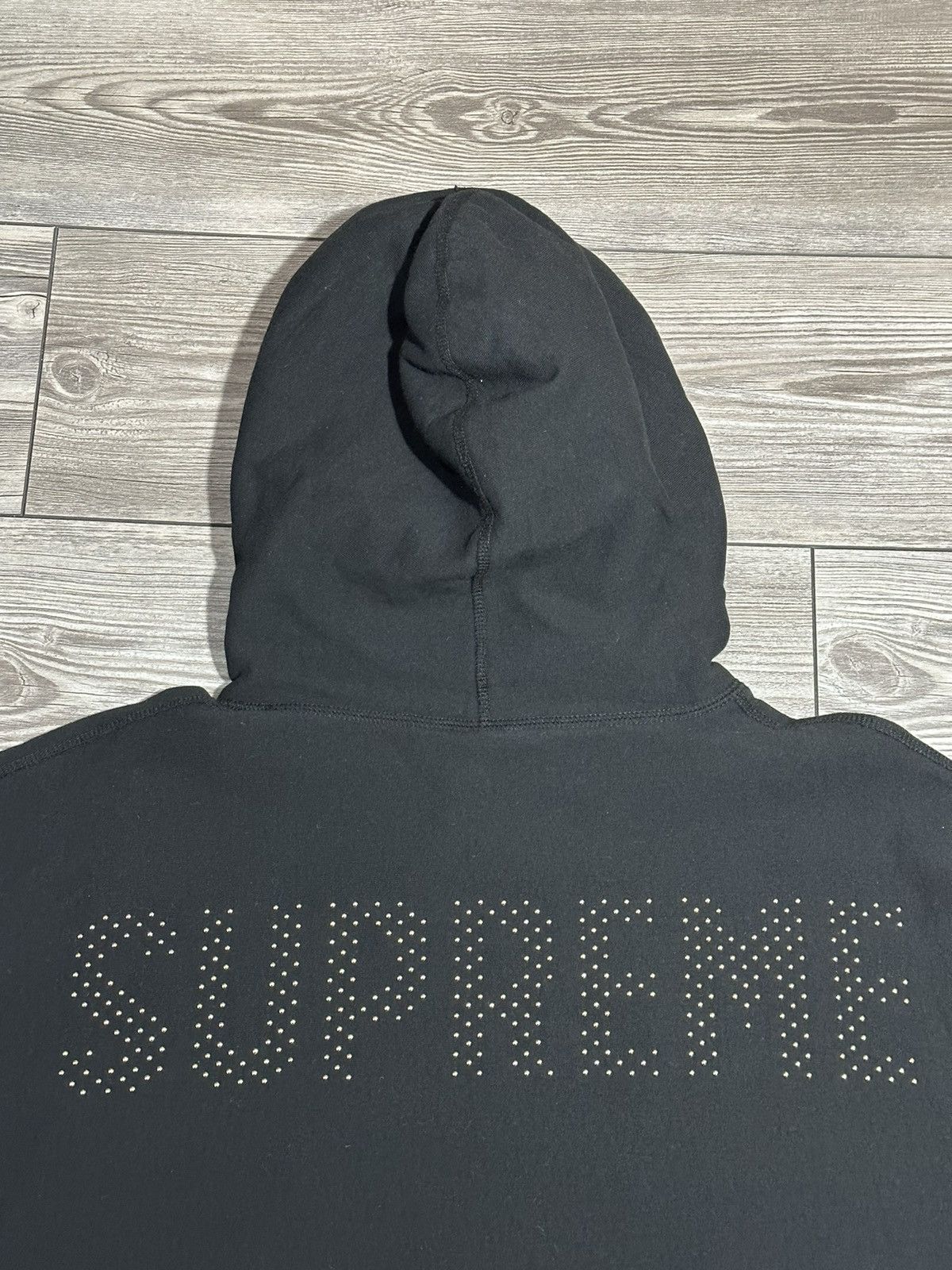 Supreme Supreme Studded Hooded Sweatshirt SS18 Size US XL / EU 56 / 4 - 2 Thumbnail
