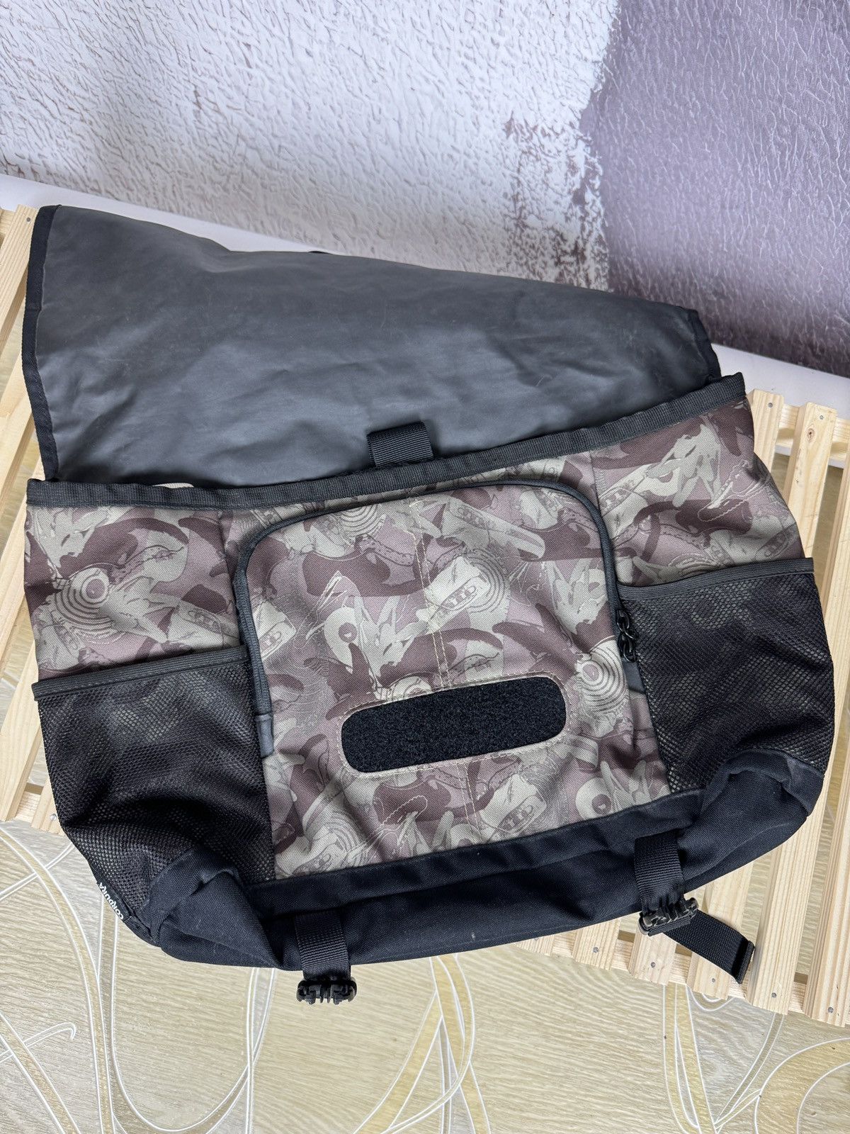 Nike Vintage Nike Messenger Bag Cordura Shoulder Y2K Style Size ONE SIZE - 9 Thumbnail