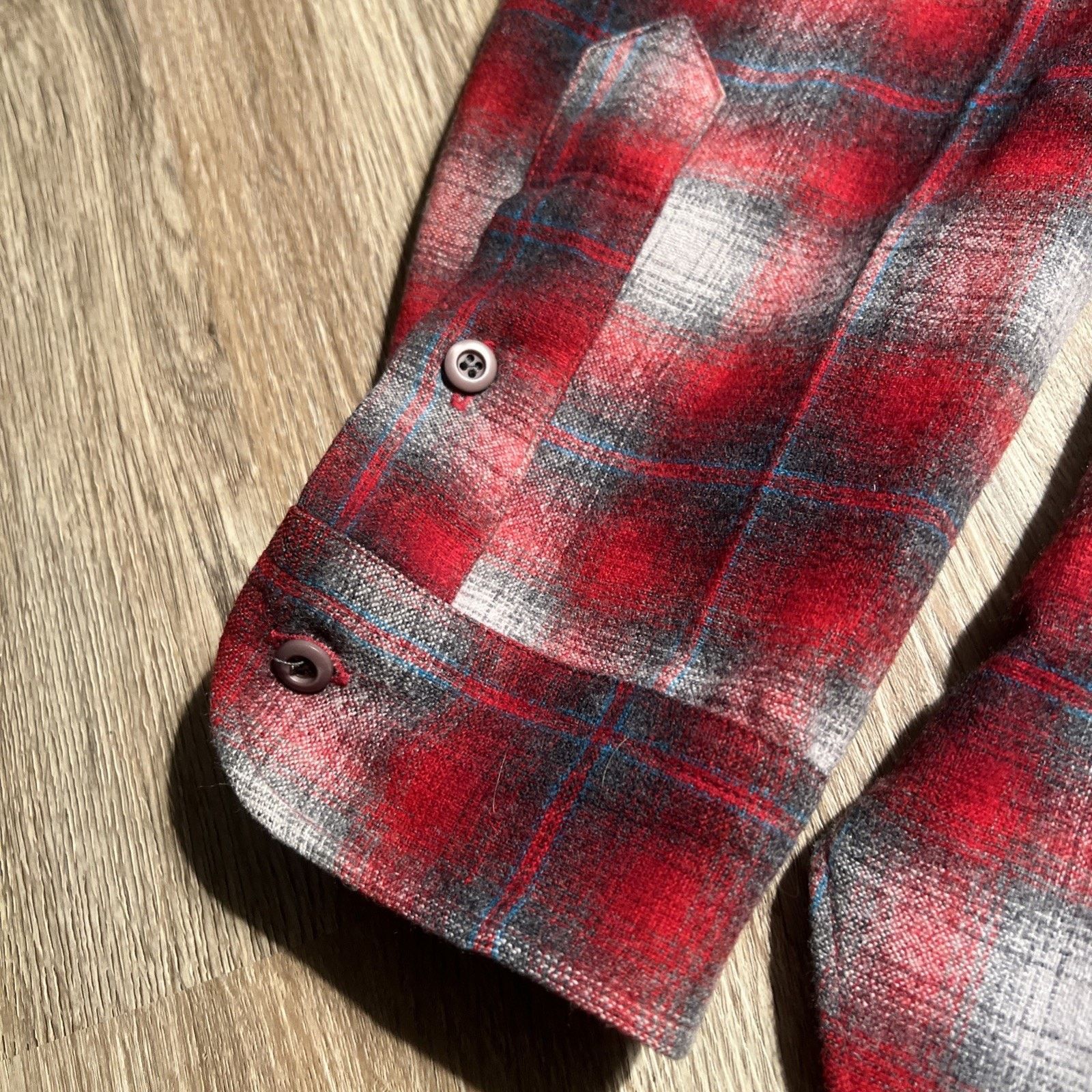 Pendleton Vintage 60s 70s Pendleton Board Shirt Red Shadow Plaid Wool Size US L / EU 52-54 / 3 - 10 Thumbnail