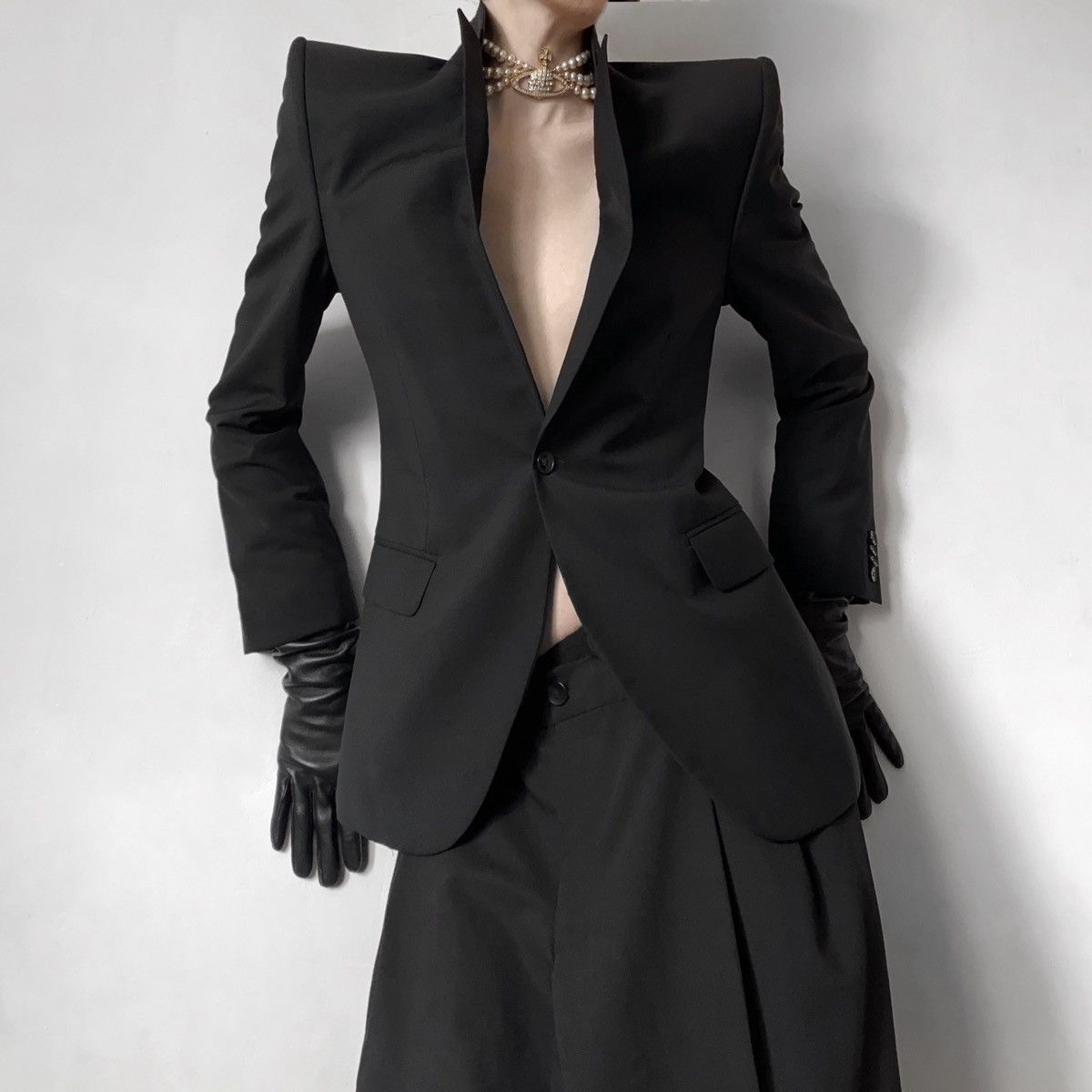 image of Iconic Alexander Mcqueen Jacket With Power Shoulders in Black, Women's (Size Medium)