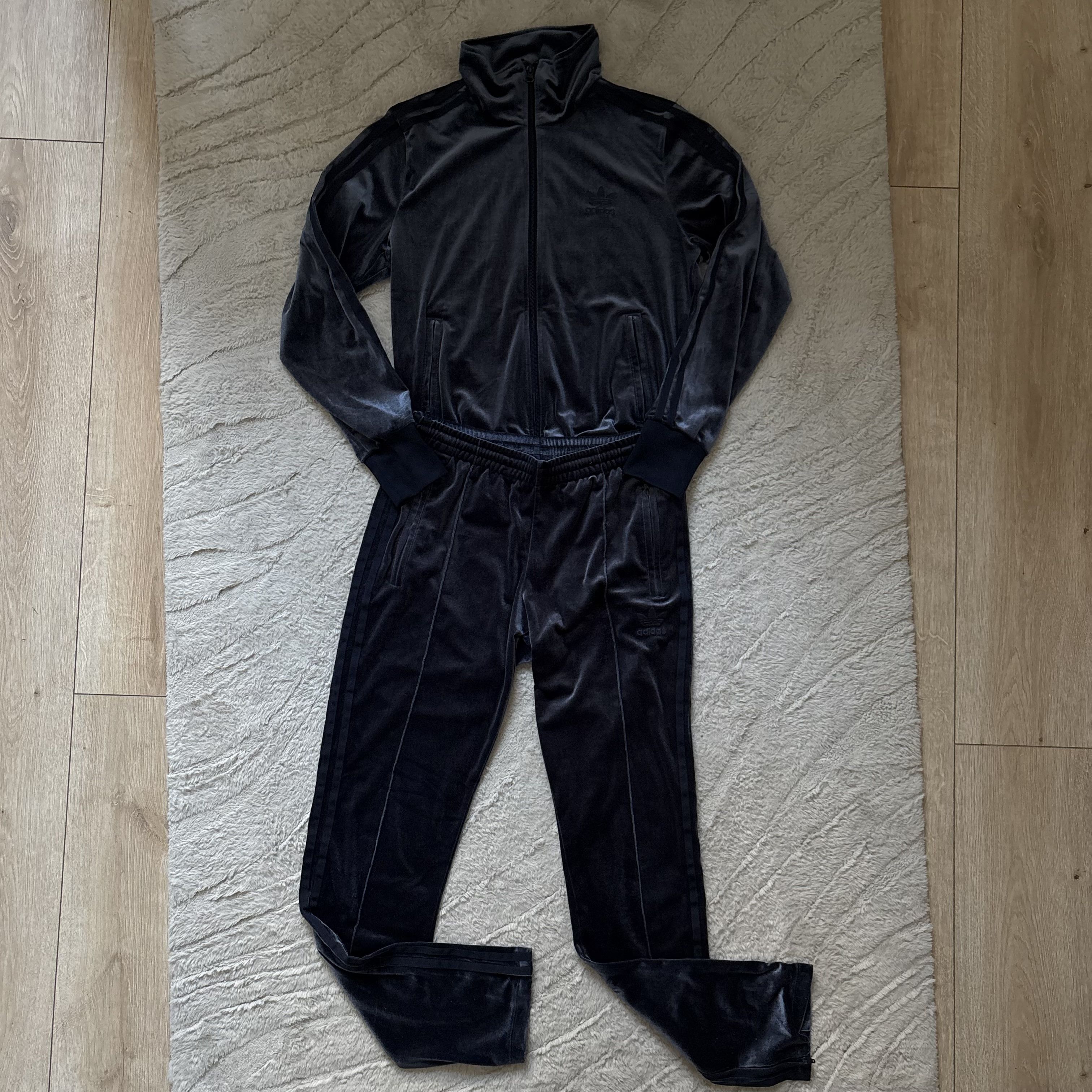 Adidas r tracksuit adidas Luxe velvet Firebird Originals Size 34" / US 12 / IT 48 - 1 Thumbnail