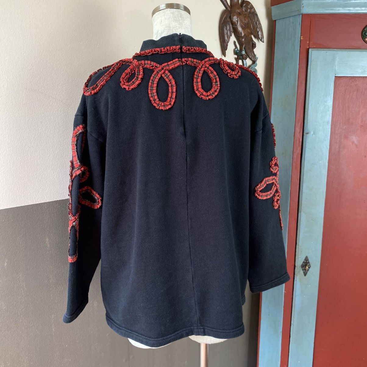 Kenzo KENZO Black Top with Red Loop Embroidery Size M / US 6-8 / IT 42-44 - 16 Thumbnail