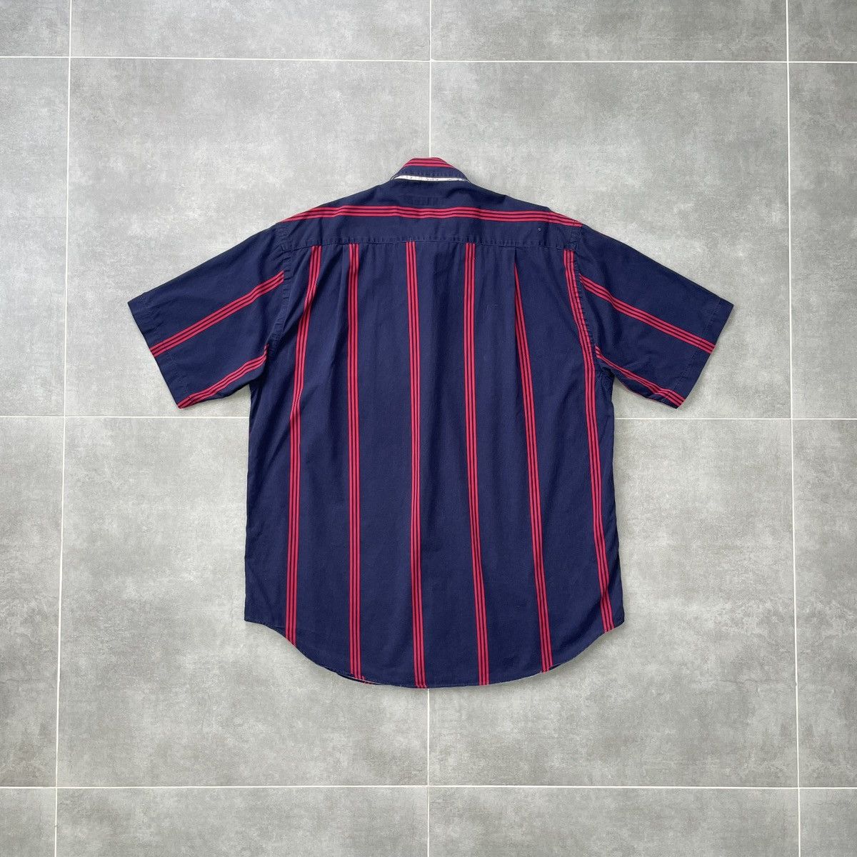 Nautica × Vintage Vintage Nautica Blue Water Challenge Button Shirt Size M Size US M / EU 48-50 / 2 - 13 Thumbnail