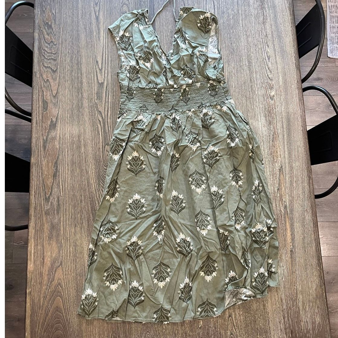 Old Navy Old Navy Midi Dress Floral Sleeveless V-Neck Green Size L Size L / US 10 / IT 46 - 8 Thumbnail