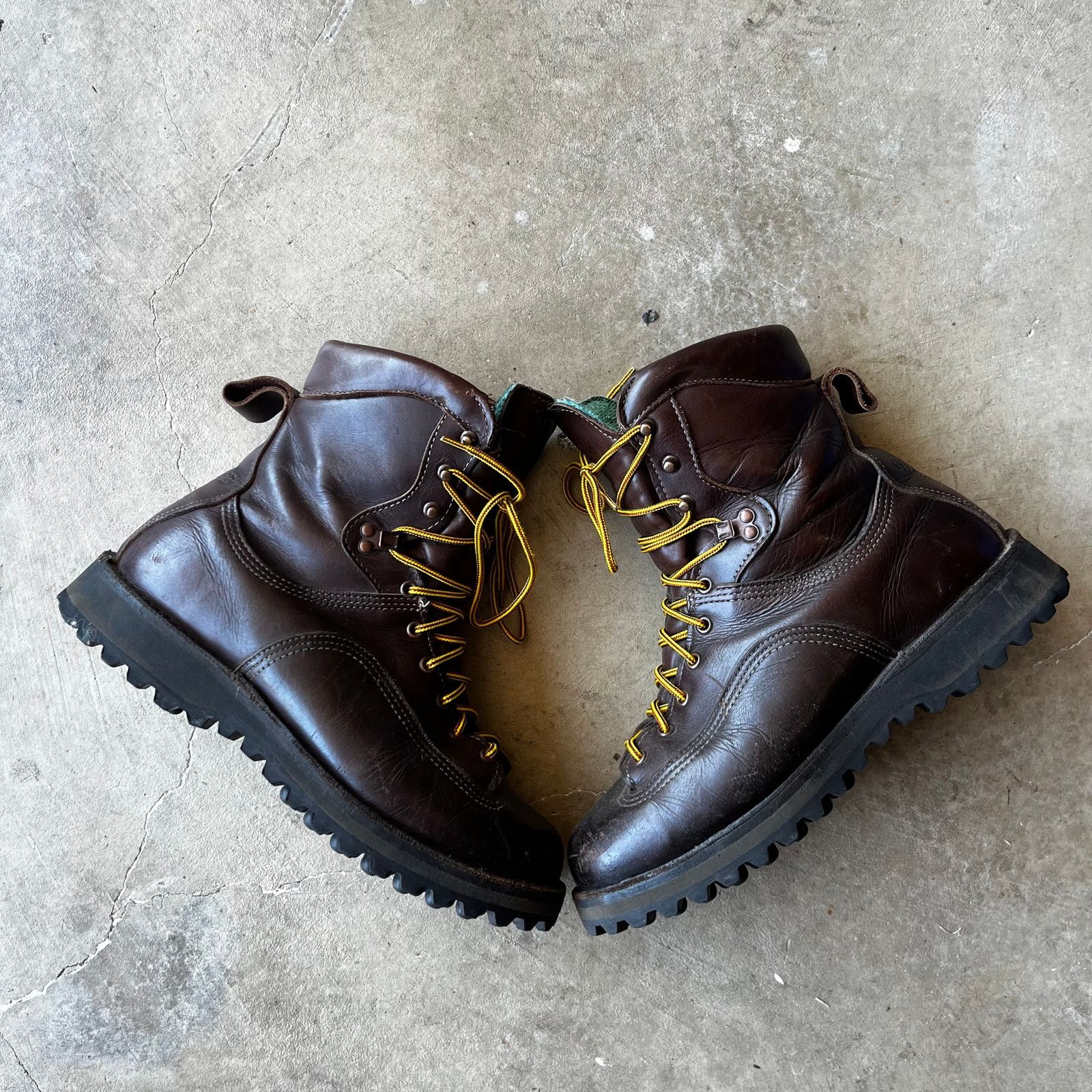 Vintage DANNER Santiam 400G Insulated Men 8" Brown Work Boots 10.5 Size US 10.5 / EU 43-44 - 1 Thumbnail