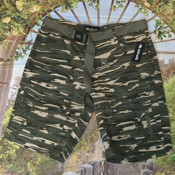 Ecko Unltd. Ecko green camo cargo shorts with belt size 34 Size US 34 / EU 50 - 1 Thumbnail