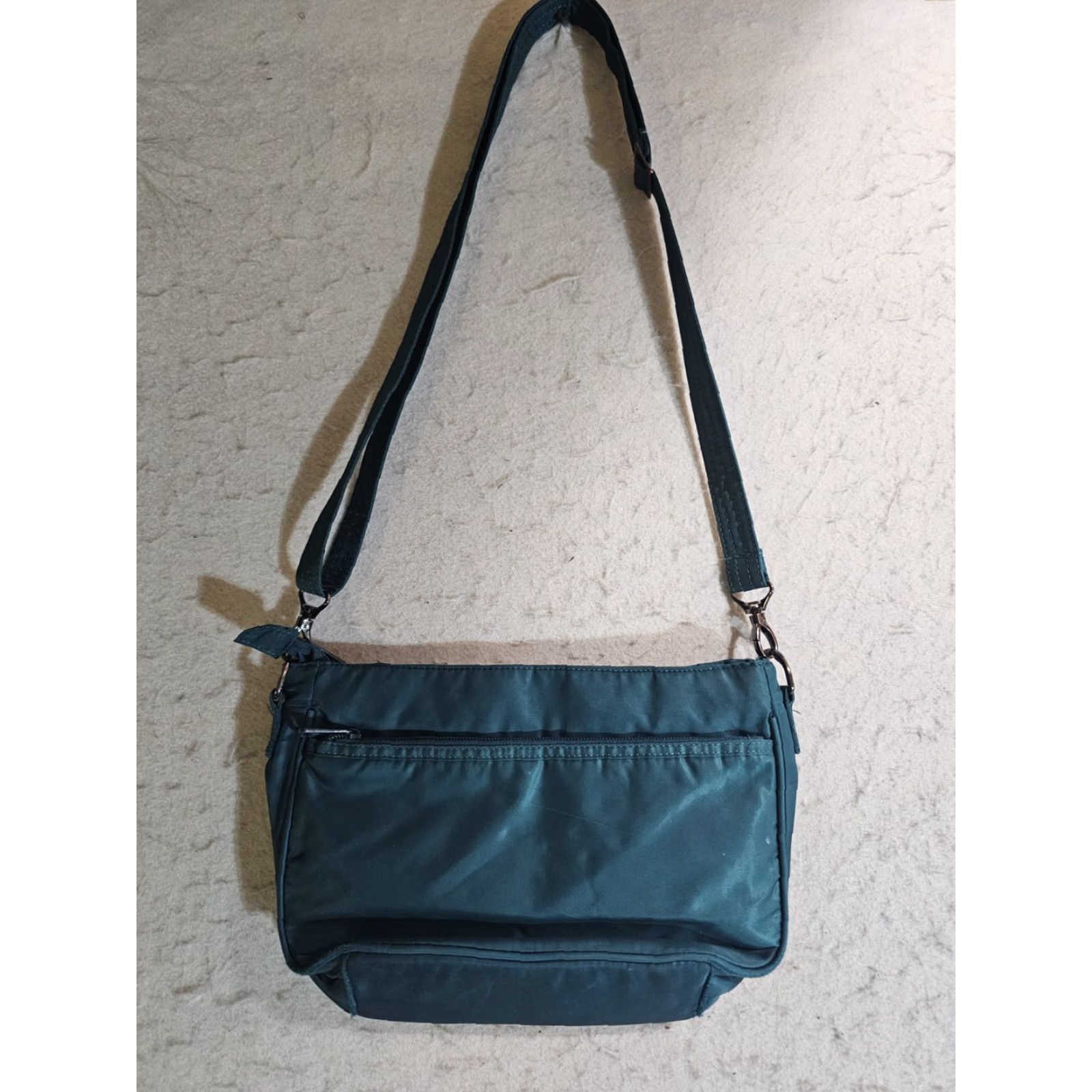 Vintage Lug Classic Mamba Crossbody Bag Blue Green Quilted Nylon Travel Purse Organized - Womens, Small, Crossbody, Navy? Size ONE SIZE - 5 Thumbnail