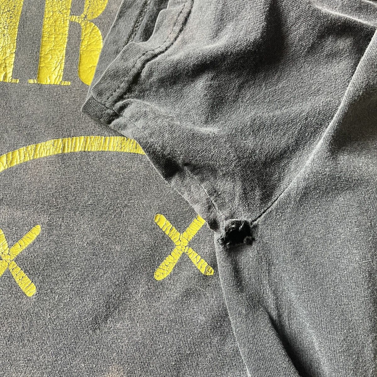 Nirvana VINTAGE Y2K NIRVANA GRUNGE KURT COBAIN SMILE ICON TSHIRT Size US M / EU 48-50 / 2 - 19 Thumbnail