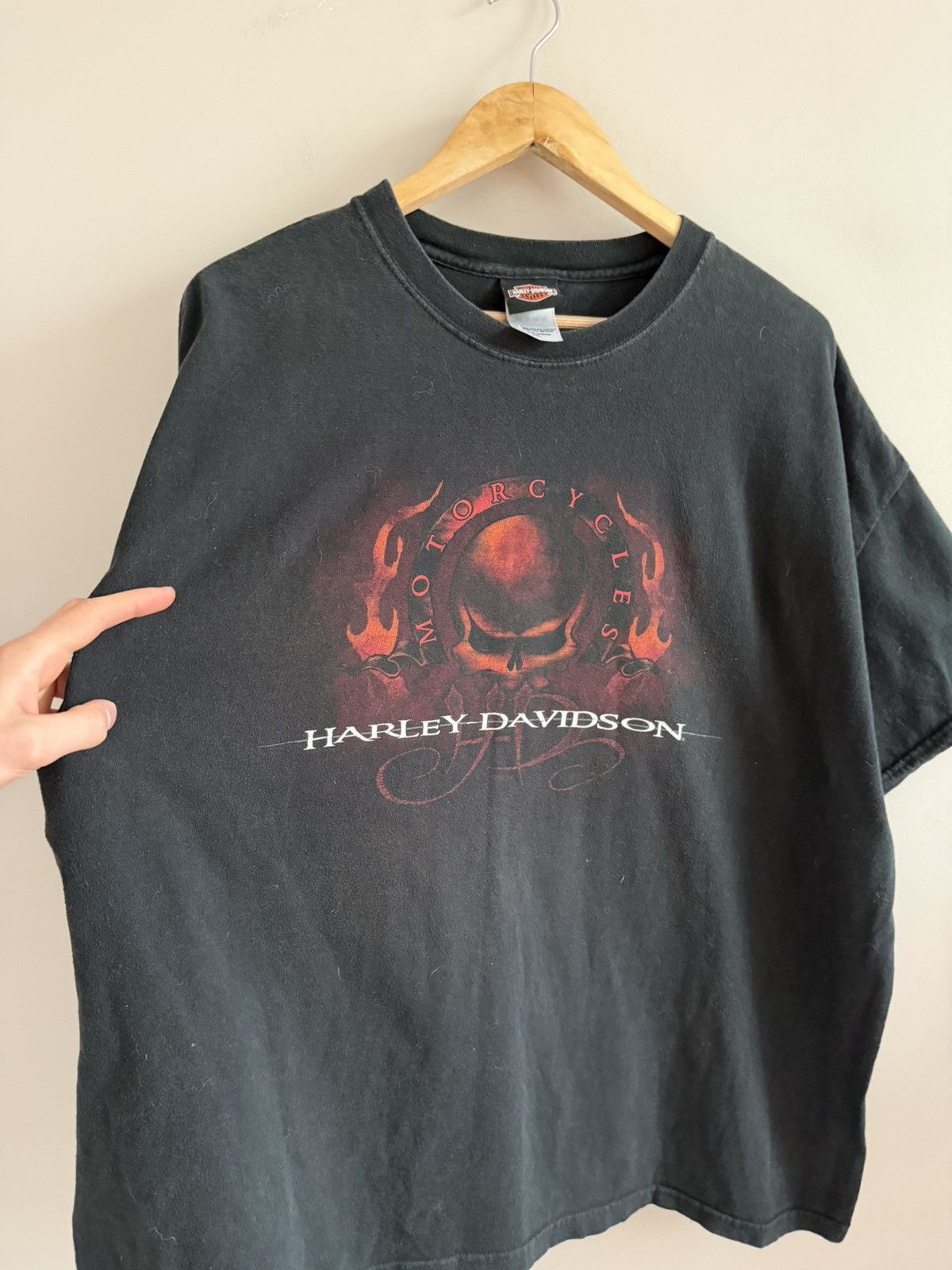 Vintage Vintage 2005 Harley Davidson Moto England Skull T-shirt Size US XXL / EU 58 / 5 - 5 Thumbnail