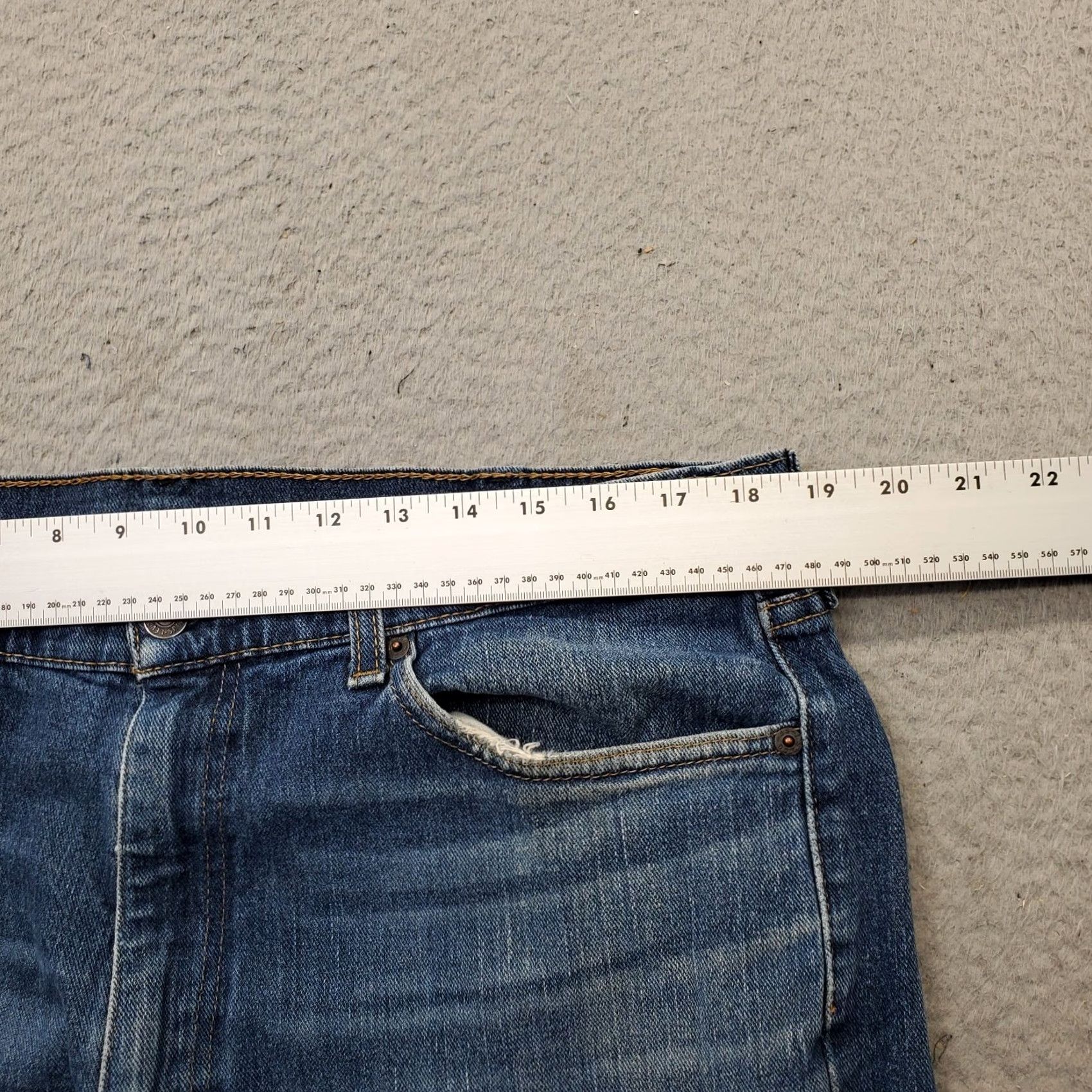Levi's Levi's 505 Straight Leg Jeans Mens 38x32 Blue Denim Red Tab 5-Pocket Vintage: No Size US 38 / EU 54 - 6 Thumbnail