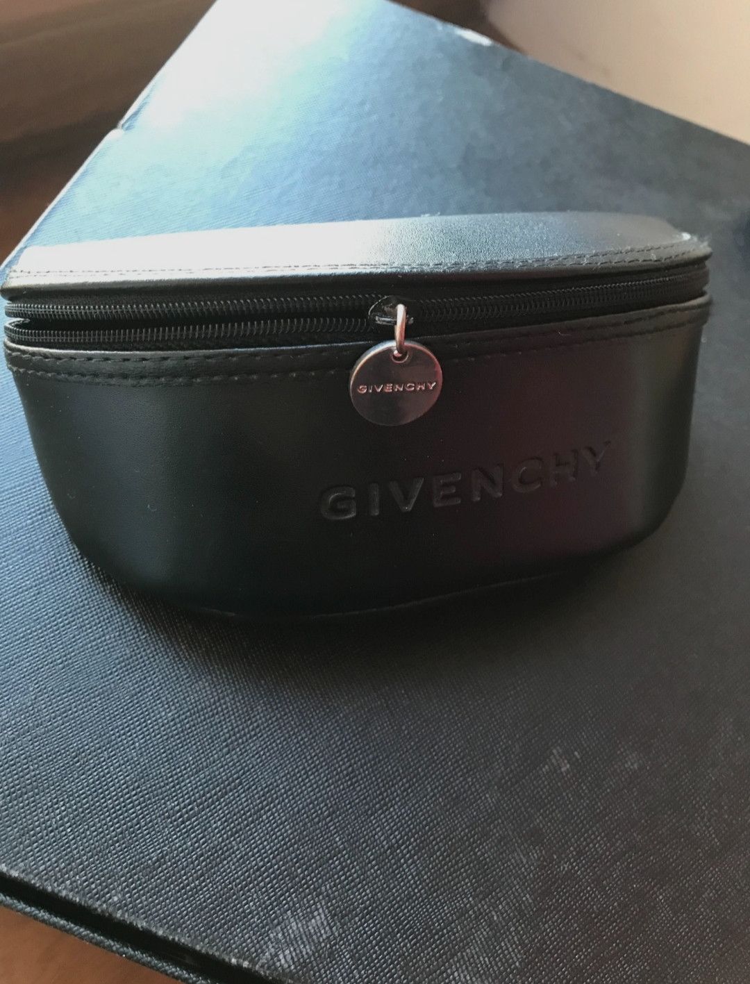 Givenchy Givenchy SGV 658 Mask Sunglasses Size ONE SIZE - 8 Thumbnail