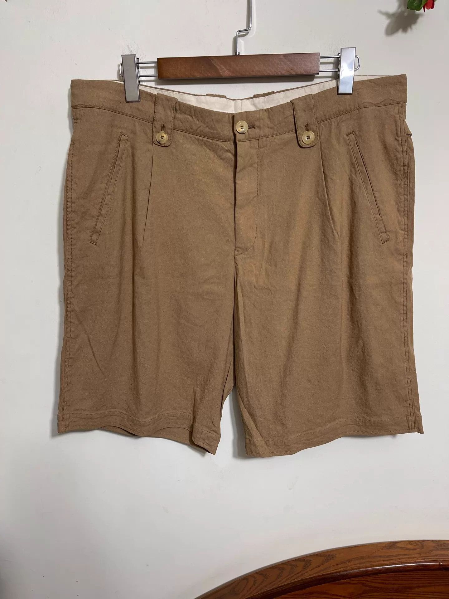 Giorgio Armani Giorgio Armani High-Waisted Linen-Blend Short 56 Brown Size US 40 / EU 56 - 1 Thumbnail