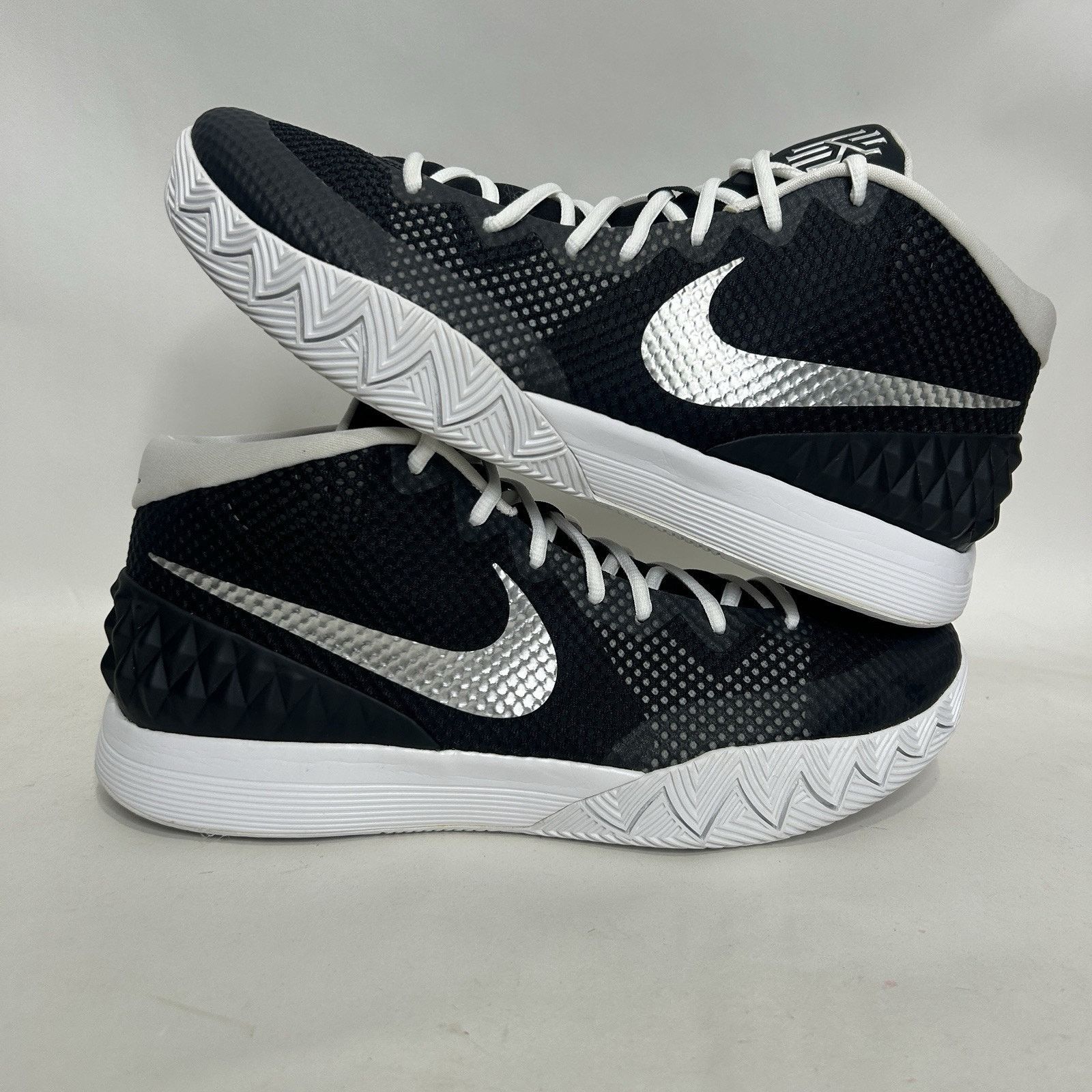 Nike Nike Kyrie Irving 1 Nike ID By You “Black White Silver” Size US 15 / EU 48 - 1 Thumbnail