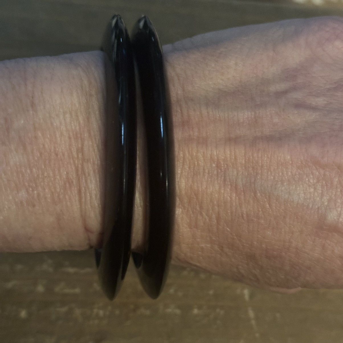 Other Black acrylic saucer bangles Size ONE SIZE - 2 Thumbnail