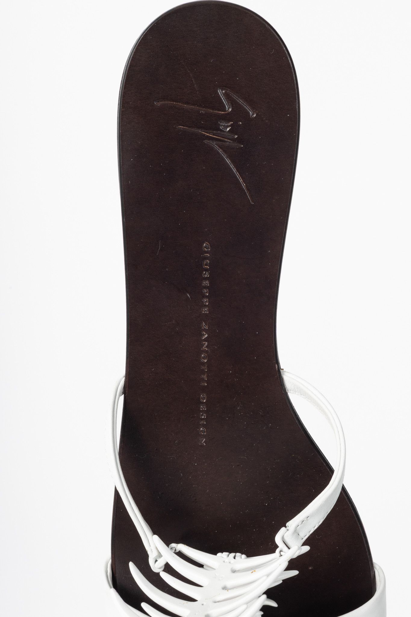 Giuseppe Zanotti Giuseppe Zanotti White Fishbone Flat Sandals Size US 9.5 / IT 39.5 - 8 Thumbnail