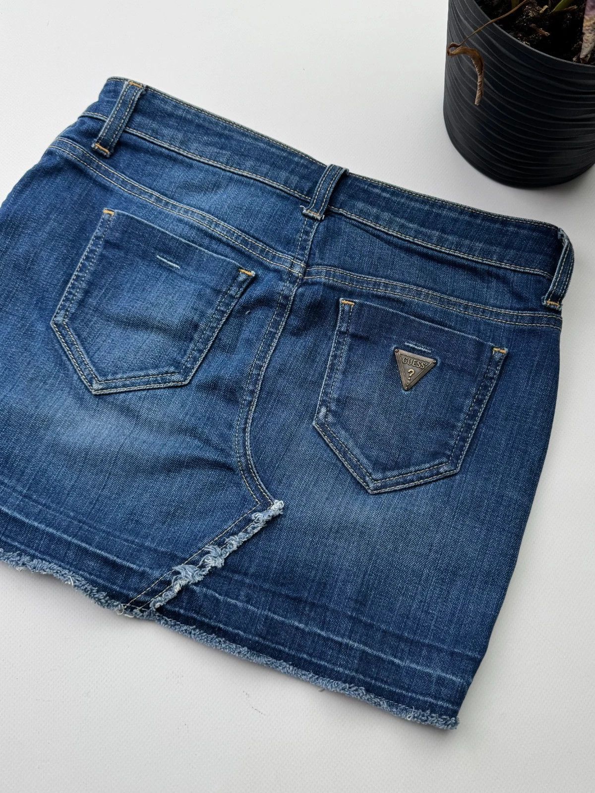 Guess Guess Vintage Mini Skirt (145) Size 24" / US 00 / IT 34 - 9 Thumbnail