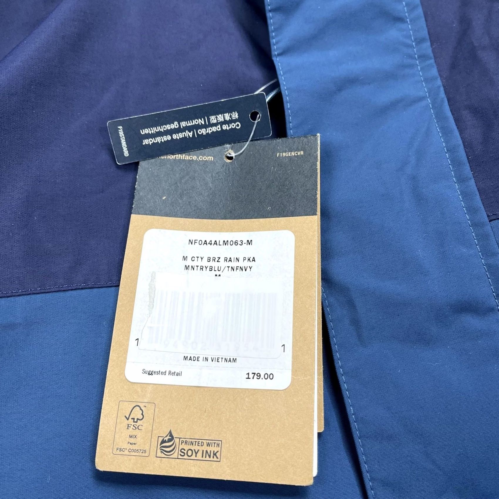 The North Face The North Face City Breeze Rain Parka Coat Mens M Blue DryVent Waterproof Hooded Full Zip Pockets Long Stand-Up Collar Embroidered Logo Vintage: No Size US M / EU 48-50 / 2 - 5 Thumbnail
