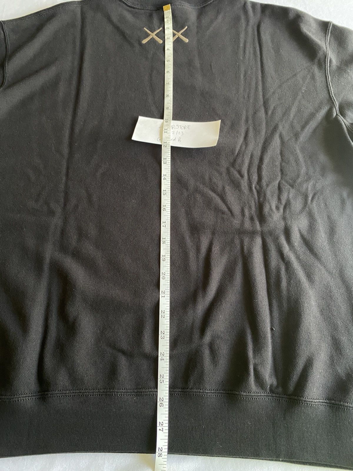 Kaws × Uniqlo Kaws x Uniqlo Companion 09 Black Crewneck XXL Rare Size* Size US XXL / EU 58 / 5 - 10 Thumbnail