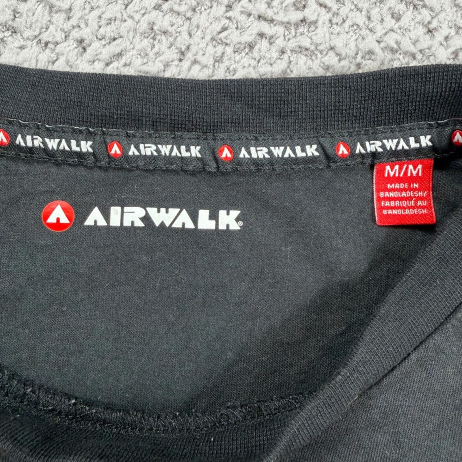 Airwalk Airwalk Mens Black Skull Daisy Long Sleeve T-Shirt M Size US M / EU 48-50 / 2 - 4 Thumbnail