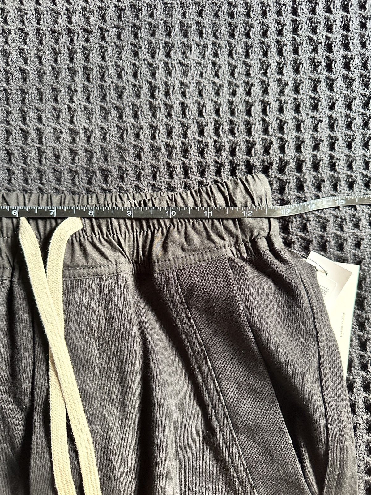 Rick Owens NWT Men’s Rick Owens black cargo joggers size IT 46 Size US 30 / EU 46 - 12 Thumbnail