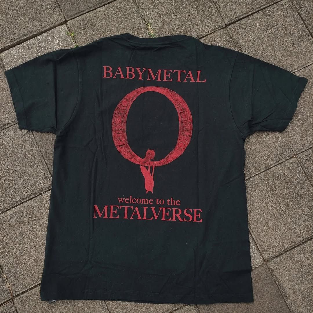 Band Tees BABYMETAL The One 2023 Red Version Brand New Tee Size US L / EU 52-54 / 3 - 2 Thumbnail