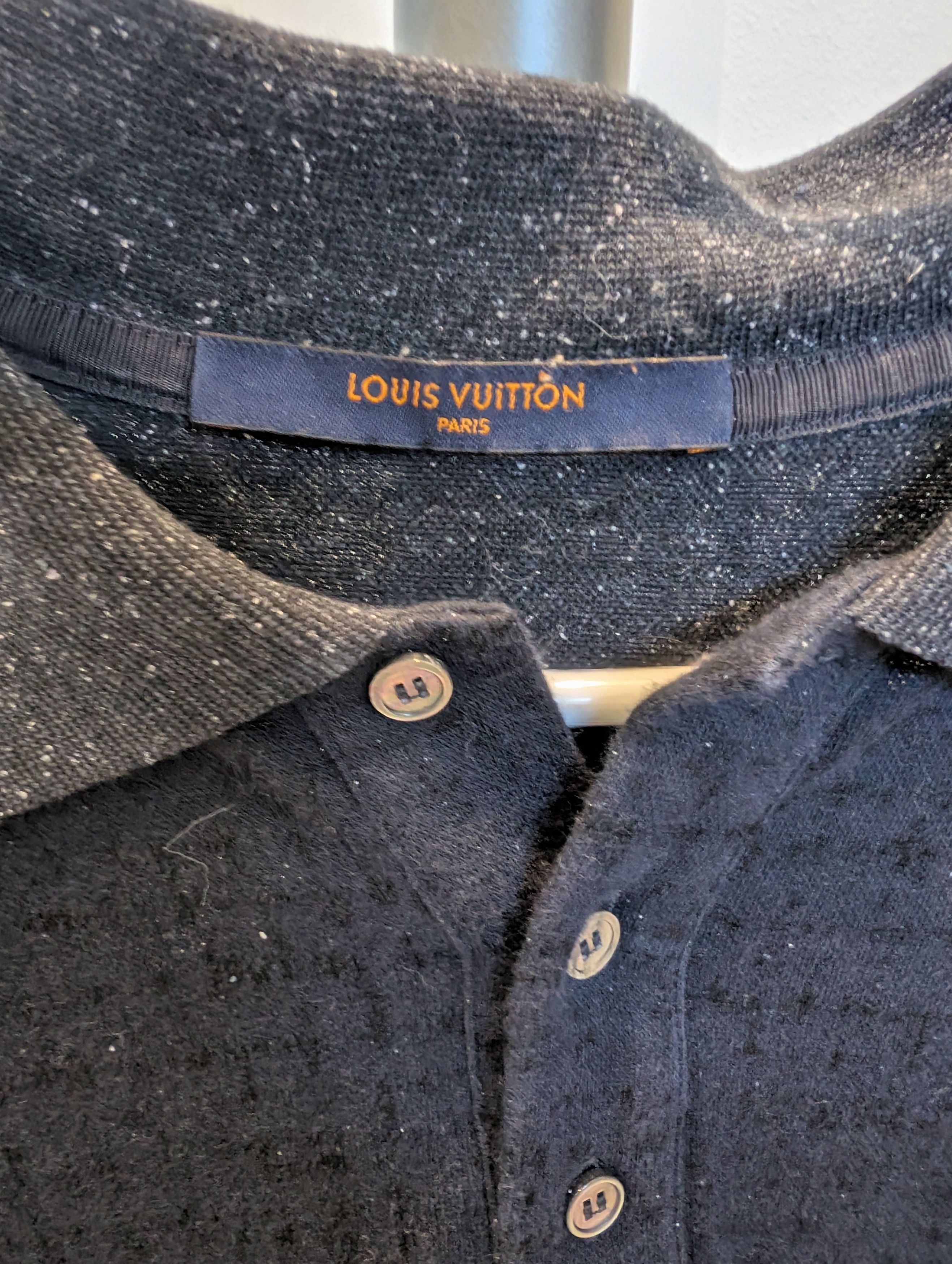 Louis Vuitton Louis Vuitton monogram back button shirt Size US M / EU 48-50 / 2 - 3 Thumbnail