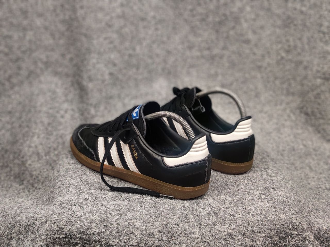 Adidas Vintage Adidas Samba Classic Logo Leather sneakers Shoes Y2K Size US 6 / EU 39 - 11 Thumbnail