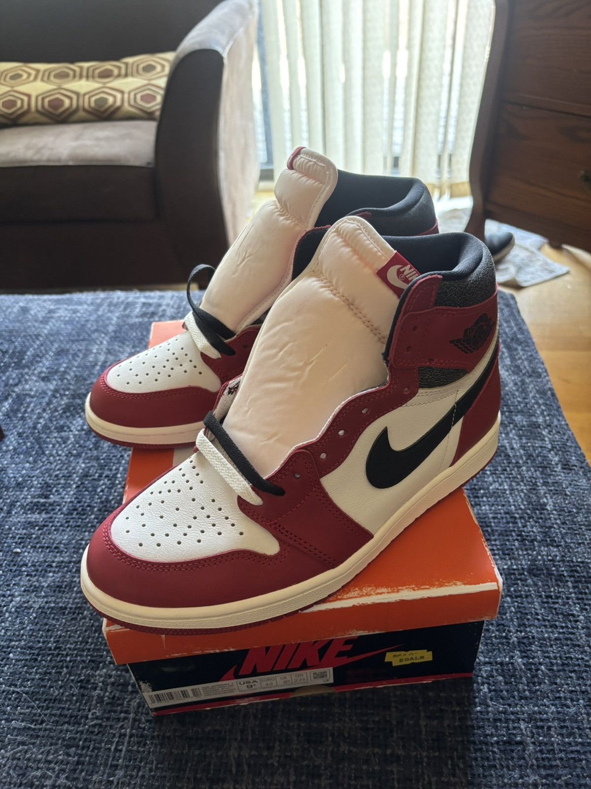 Jordan Brand Jordan 1 Lost and Found Size US 9.5 / EU 42-43 - 1 Thumbnail