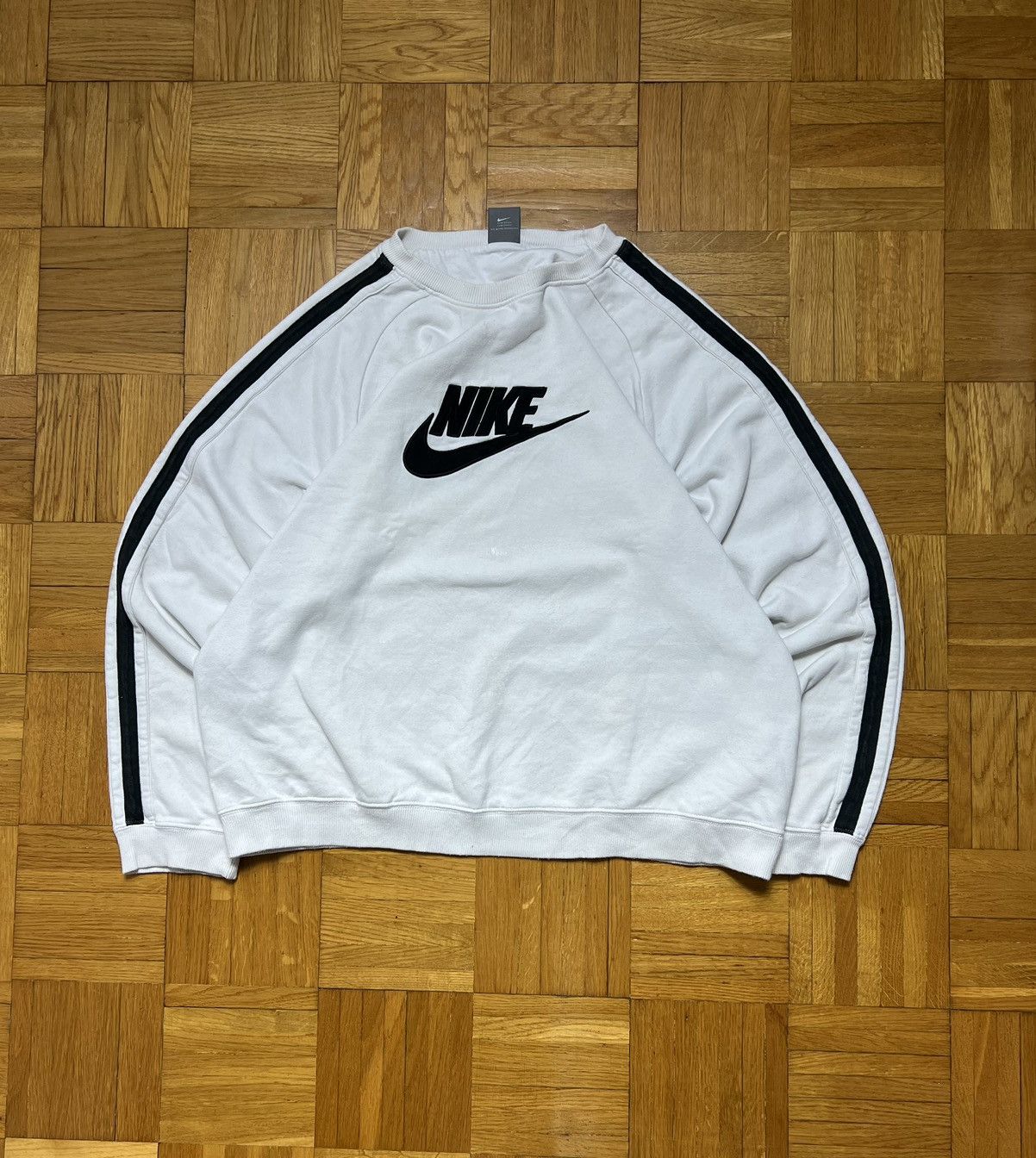 Nike × Vintage Sweatshirt Nike big logo vintage 00’s boxy fit Size US L / EU 52-54 / 3 - 1 Thumbnail