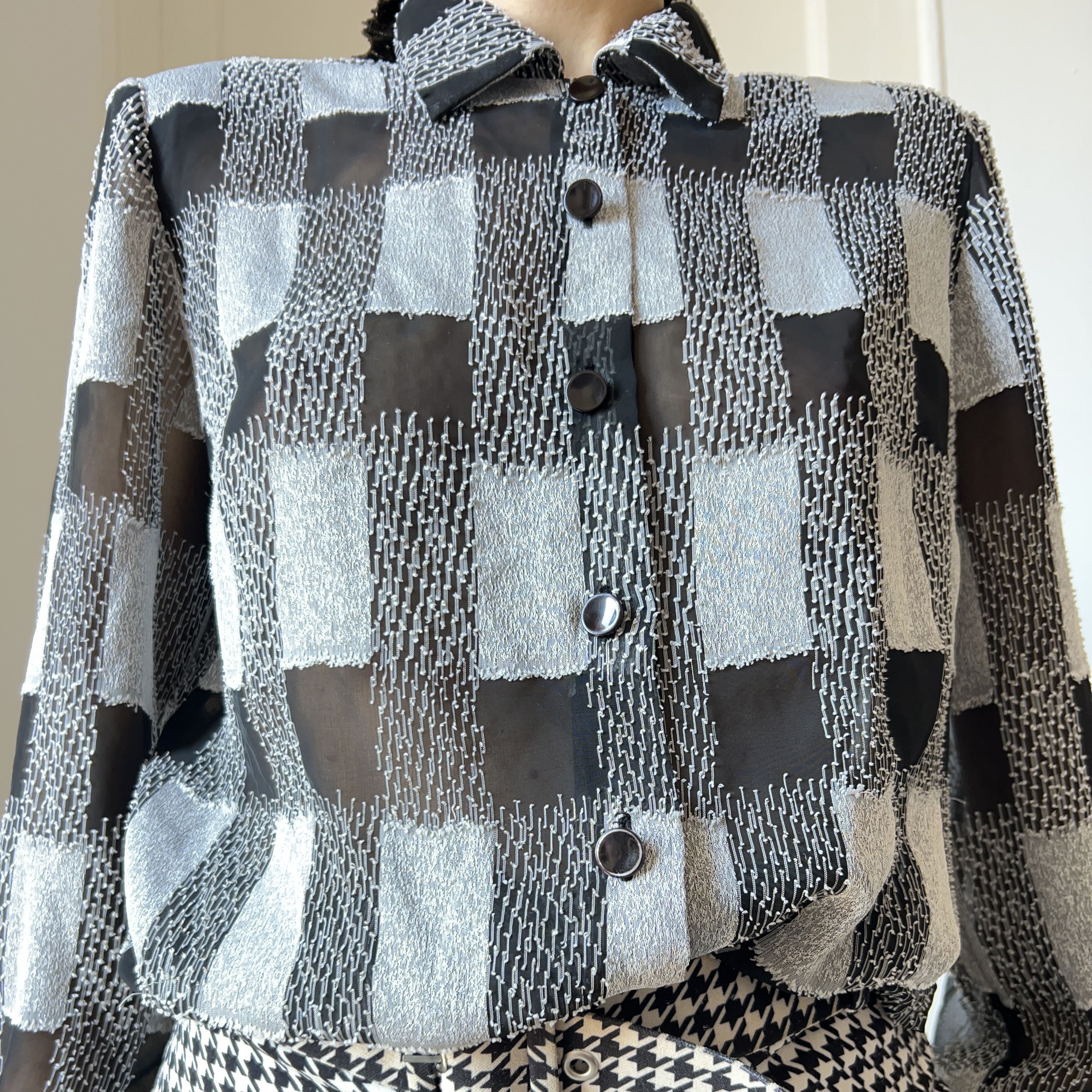 Vintage Vintage 90s Sheer Checkered Monochrome Blouse Size L / US 10 / IT 46 - 2 Thumbnail