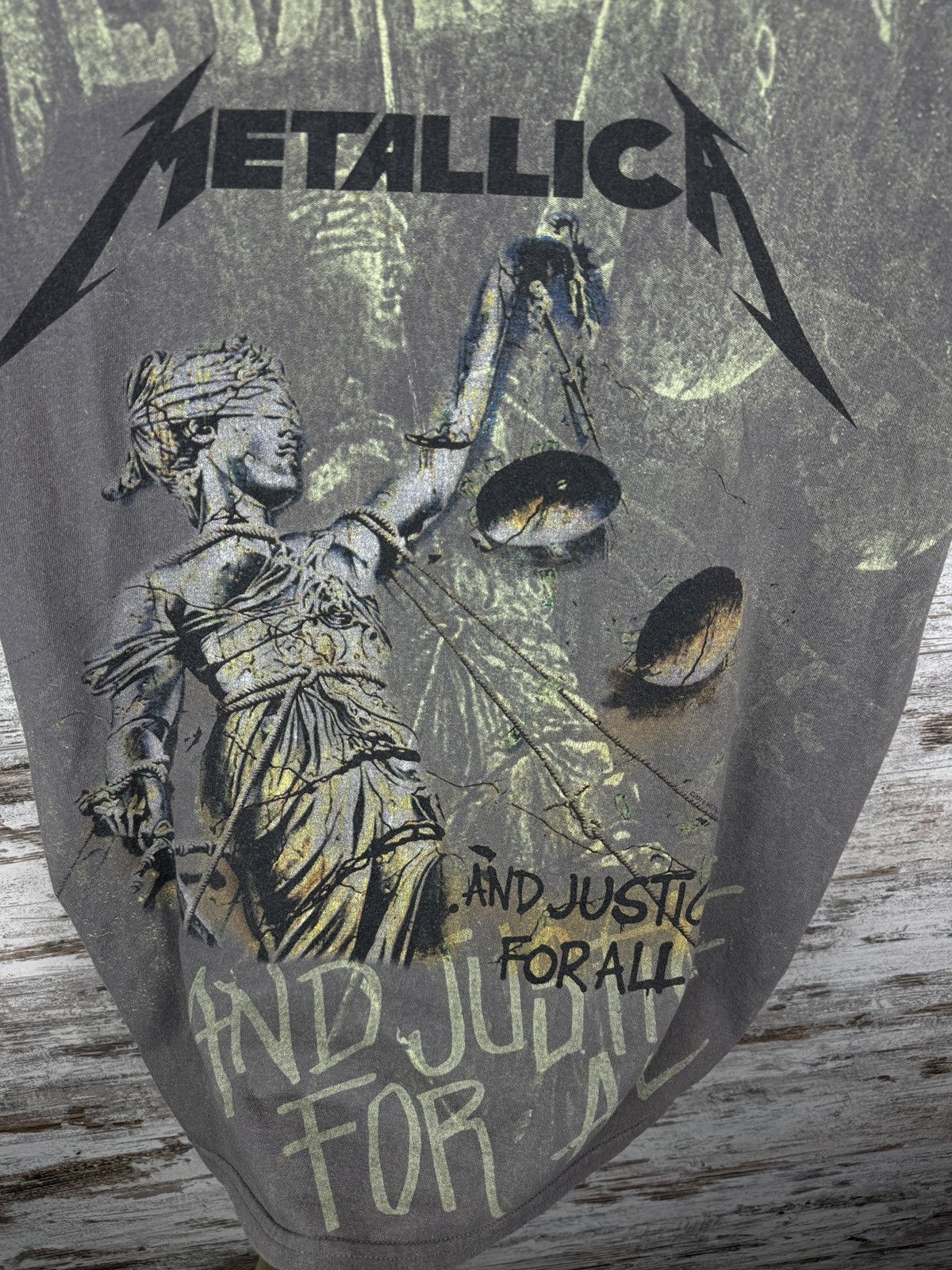 Band Tees Mens Vintage Metallica T-shirt Justice Neon all rock band Size US L / EU 52-54 / 3 - 6 Thumbnail