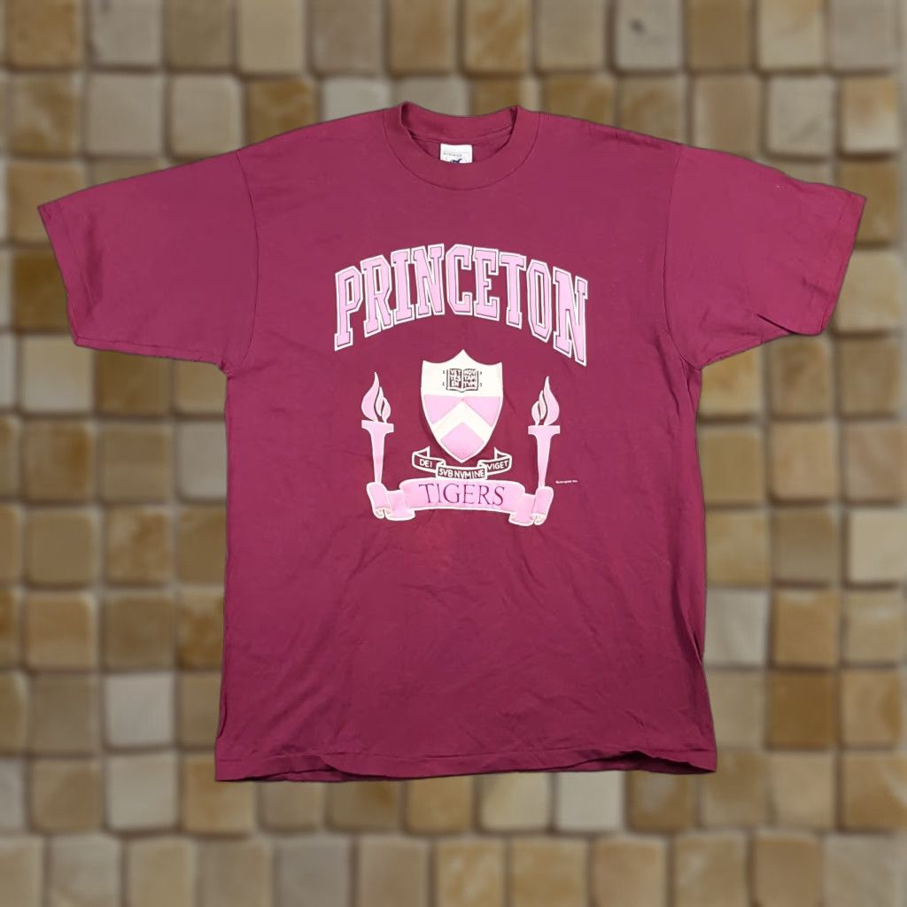 Vintage VINTAGE Princeton Tigers Puff Print Shirt Mens Large Pink College Ivy League USA Made 90s 00s Preppy University T Shirt Size US L / EU 52-54 / 3 - 1 Thumbnail