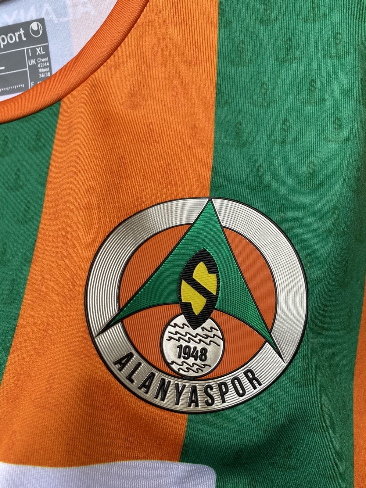 Vintage Alanyaspor 2017 2018 Vagner Love #99 Third Soccer Jersey Size US L / EU 52-54 / 3 - 4 Thumbnail