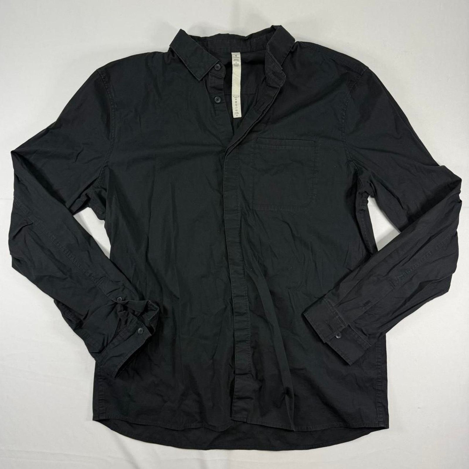 Lululemon Lululemon Black Long Sleeve Button Up Shirt Size XL Size US XL / EU 56 / 4 - 1 Thumbnail