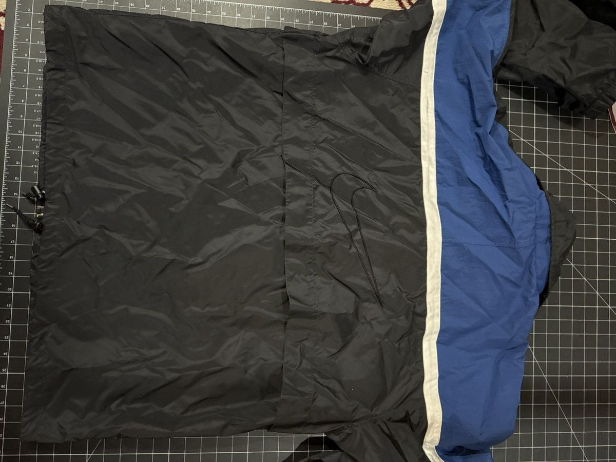 Nike Vintage Nike Windbreaker jacket Size US XL / EU 56 / 4 - 4 Thumbnail