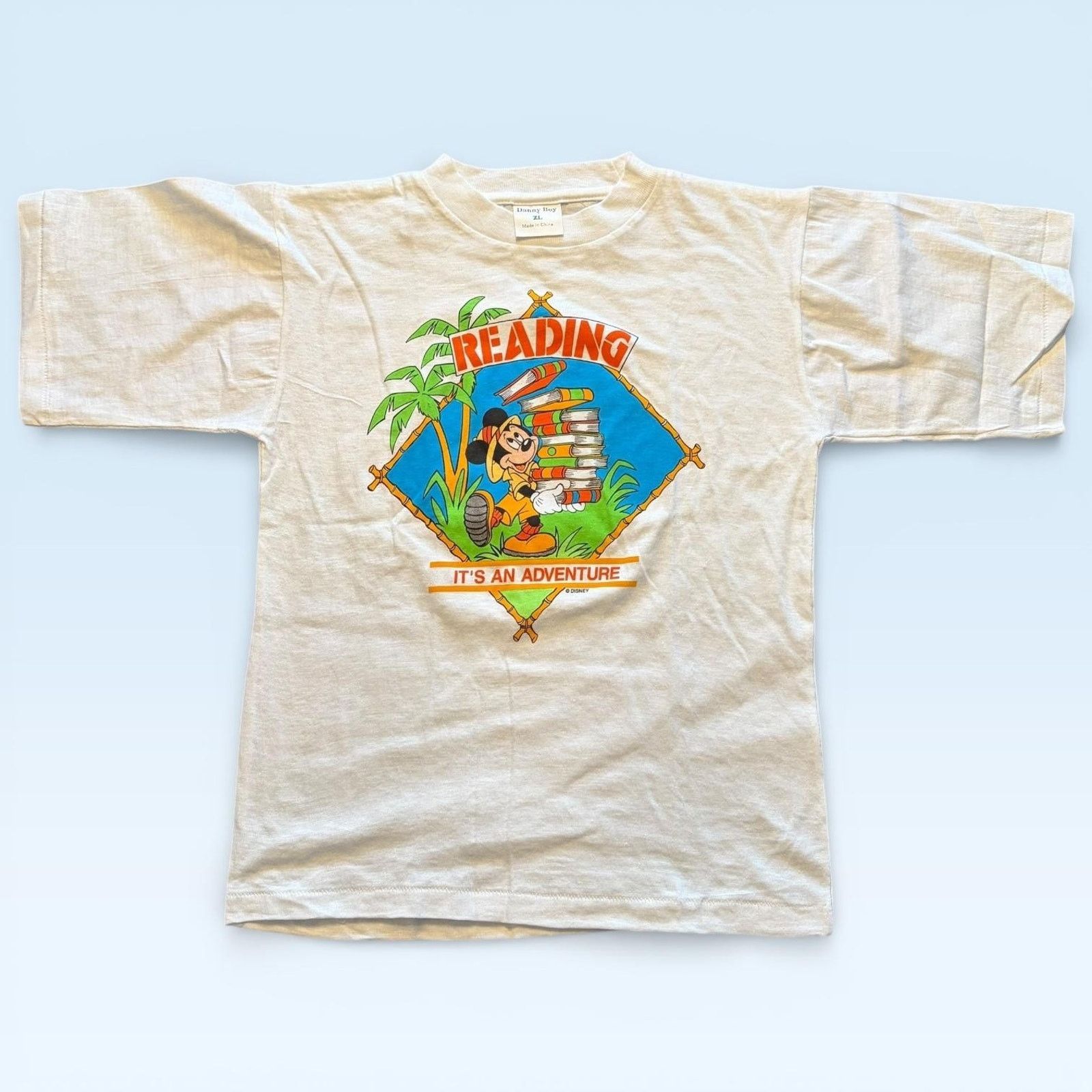 Vintage Vintage Disney Mickey Mouse Reading Shirt Boys XL White Size US XL / EU 56 / 4 - 1 Thumbnail