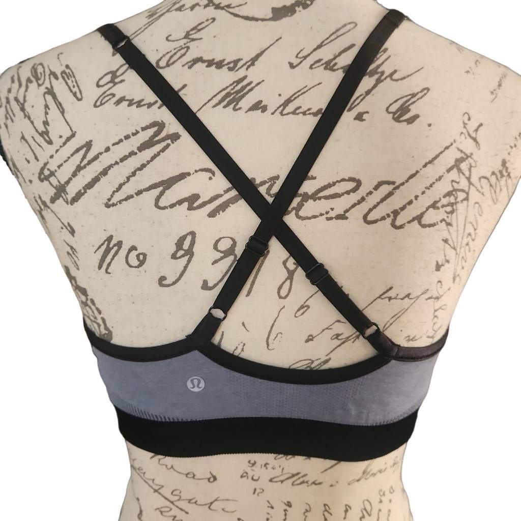 Lululemon Lululemon Women's Size Medium Blue Black Sports Bra Size M / US 6-8 / IT 42-44 - 4 Thumbnail
