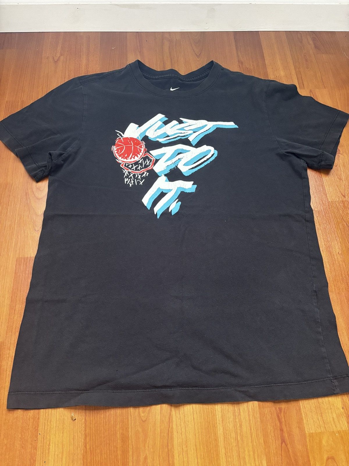 Nike Nike anime style shirt Size US M / EU 48-50 / 2 - 1 Thumbnail