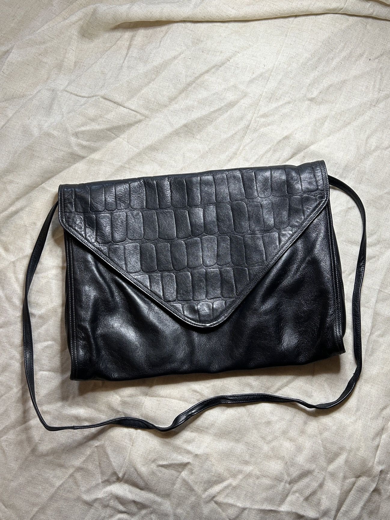 Vintage Vintage leather messenger style bag Size ONE SIZE - 1 Thumbnail