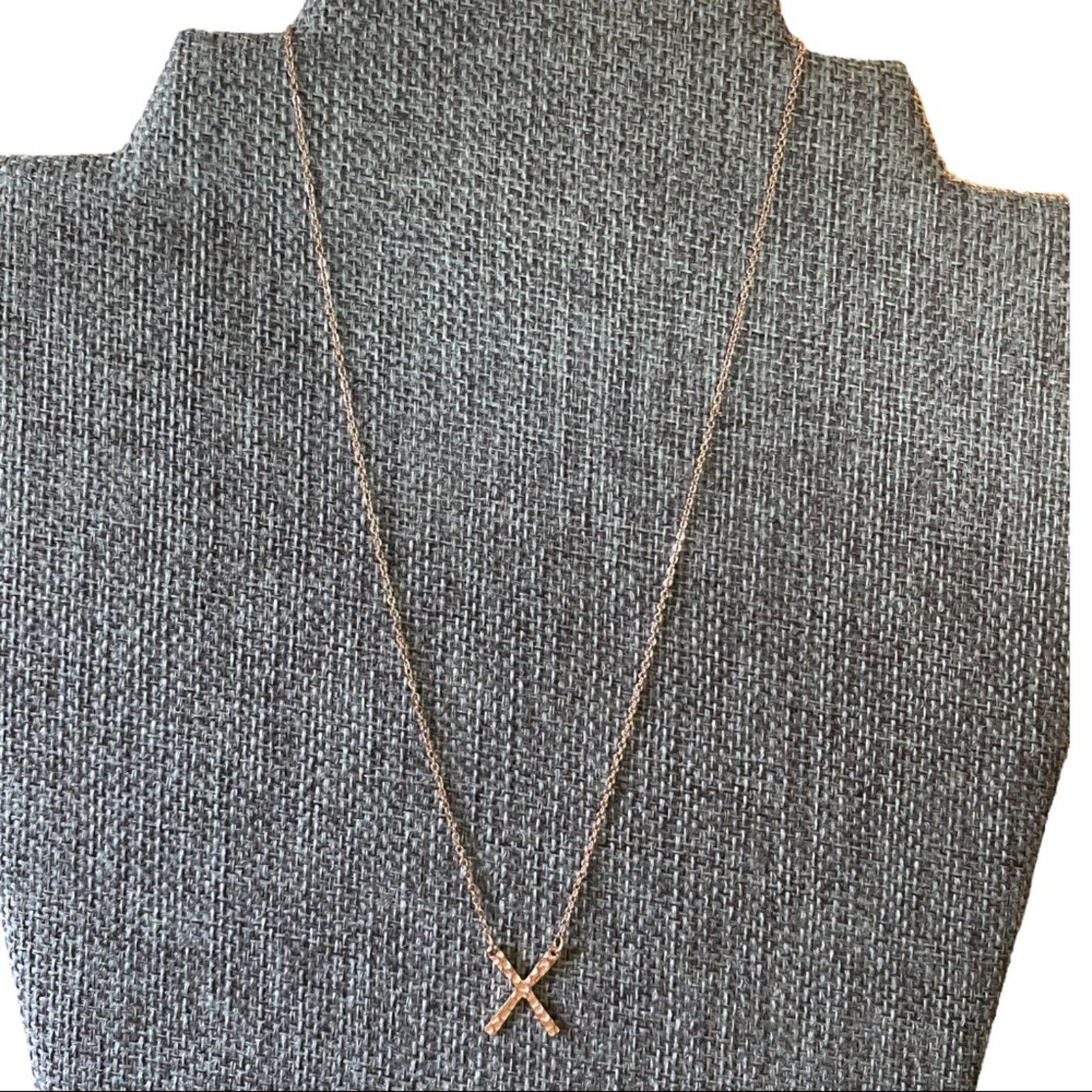 Other Rose Gold X Hammered Metal Necklace NEW Size ONE SIZE - 1 Thumbnail