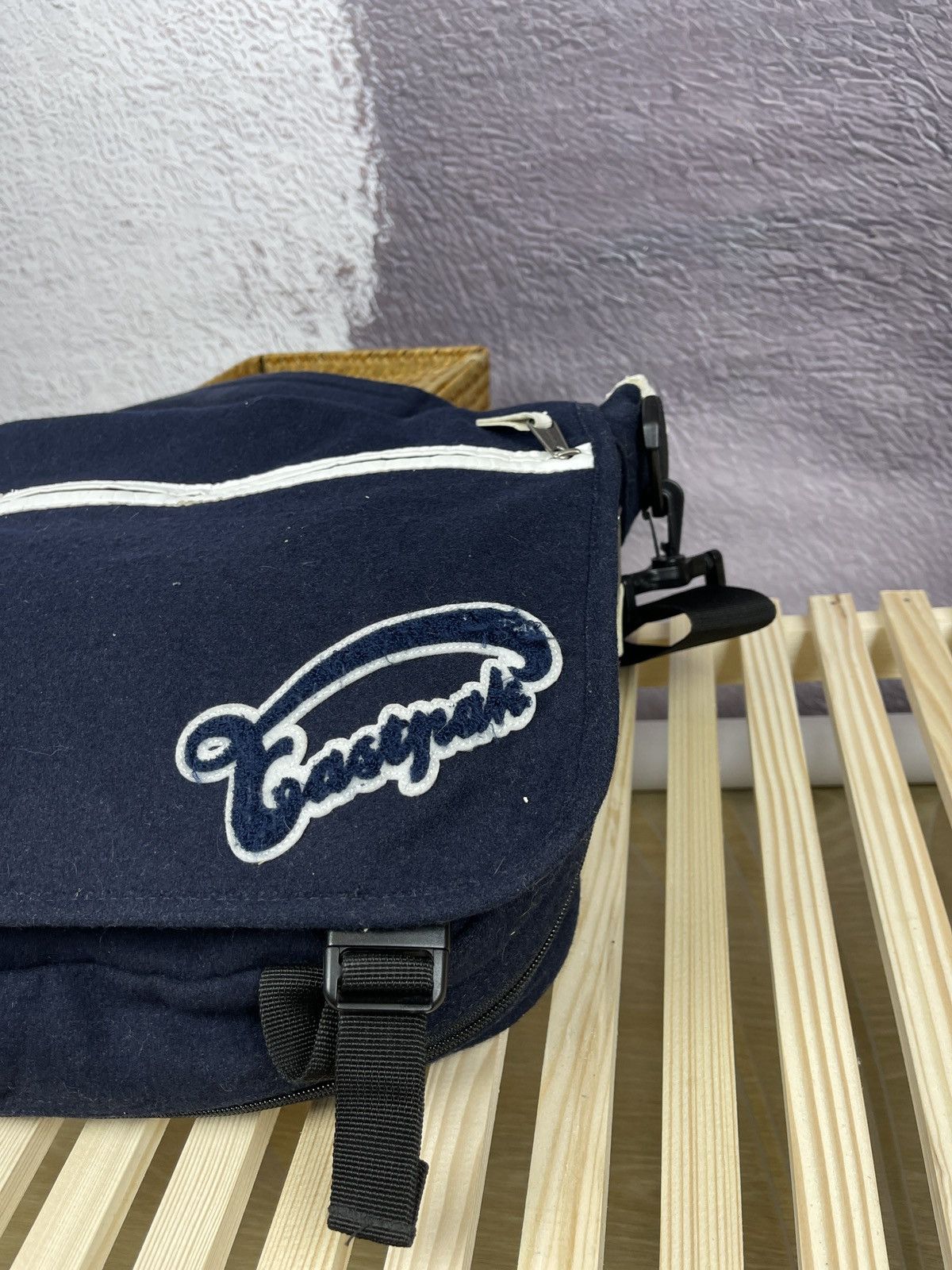 Eastpak Eastpak Delegate vintage logo blue navy crossbody bag Size ONE SIZE - 7 Thumbnail