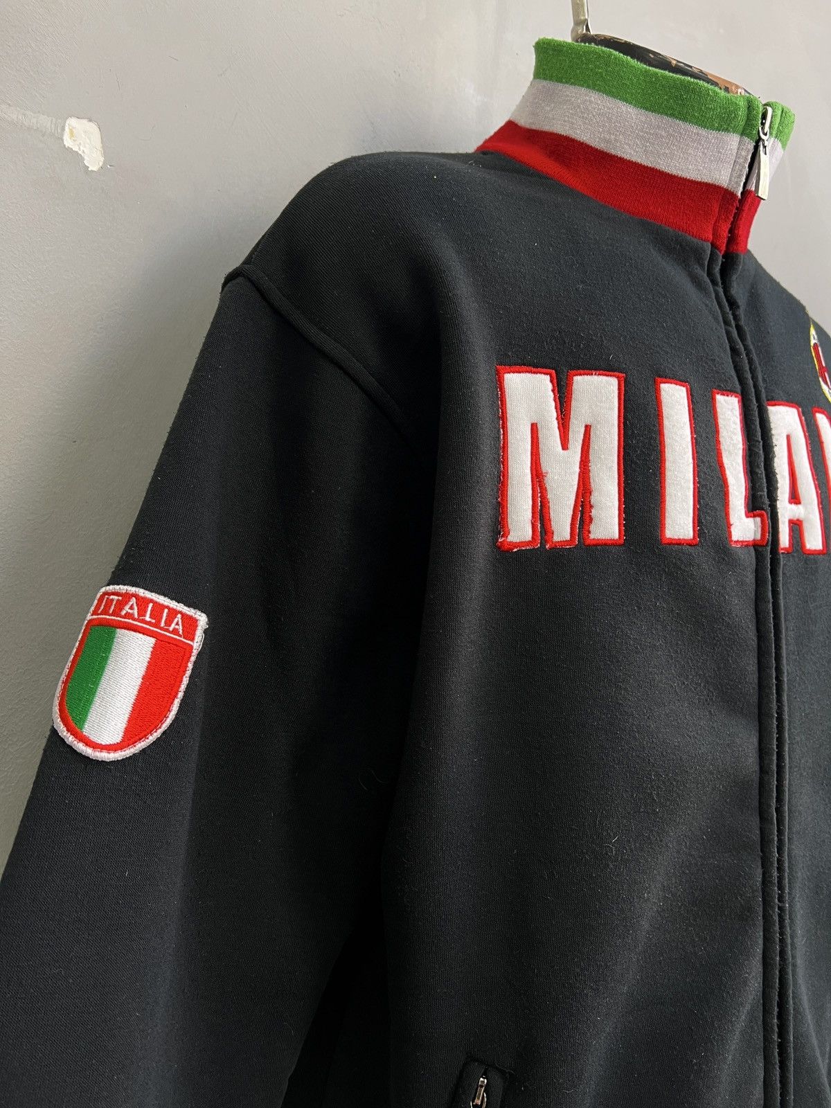 Adidas Adidas style retro blokecore AC Milan zip track sweatshirt Size US L / EU 52-54 / 3 - 3 Thumbnail