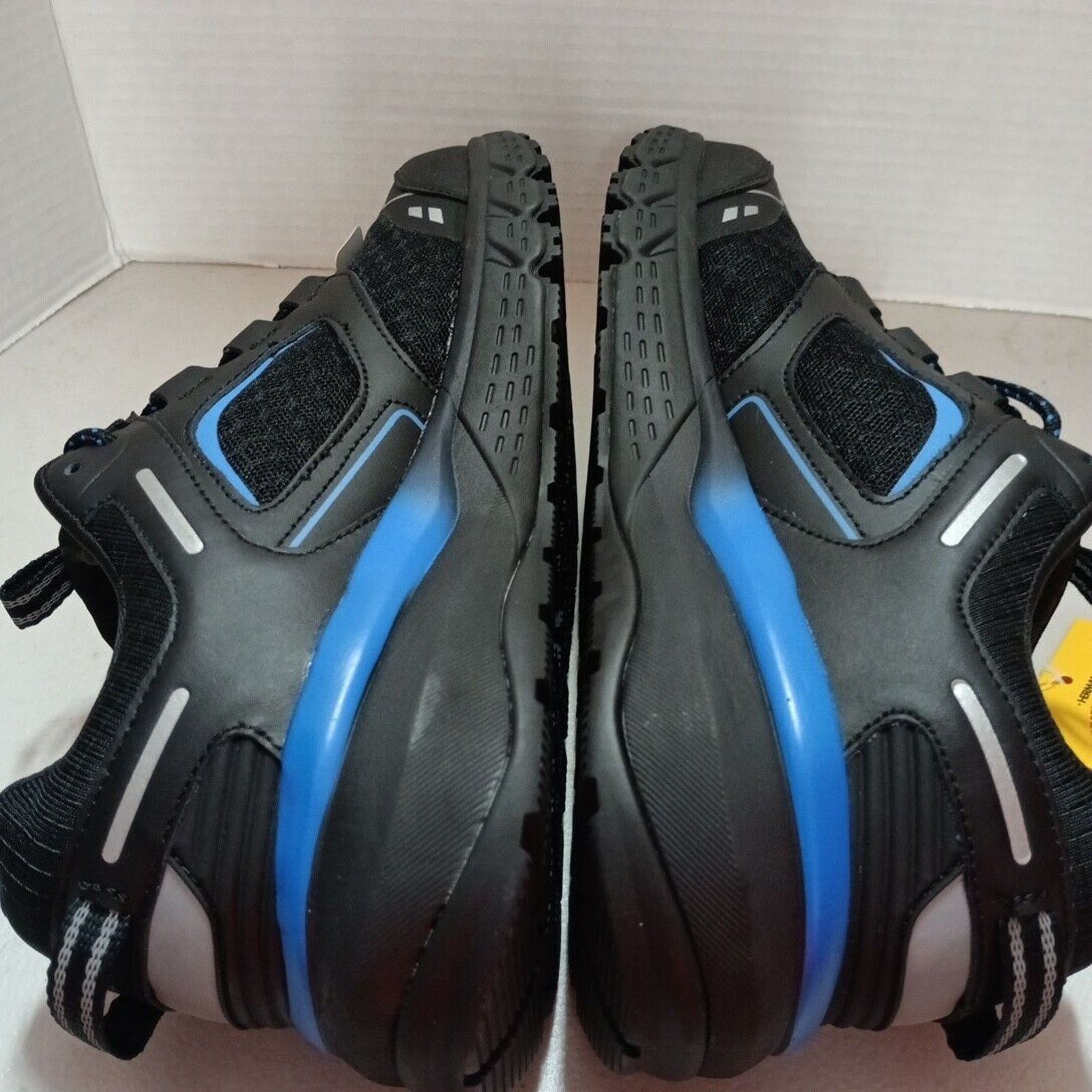 Other Herman Survivors Men's Cary Soft Toe Black Work Shoes Size 8 Size US 8 / EU 41 - 9 Thumbnail