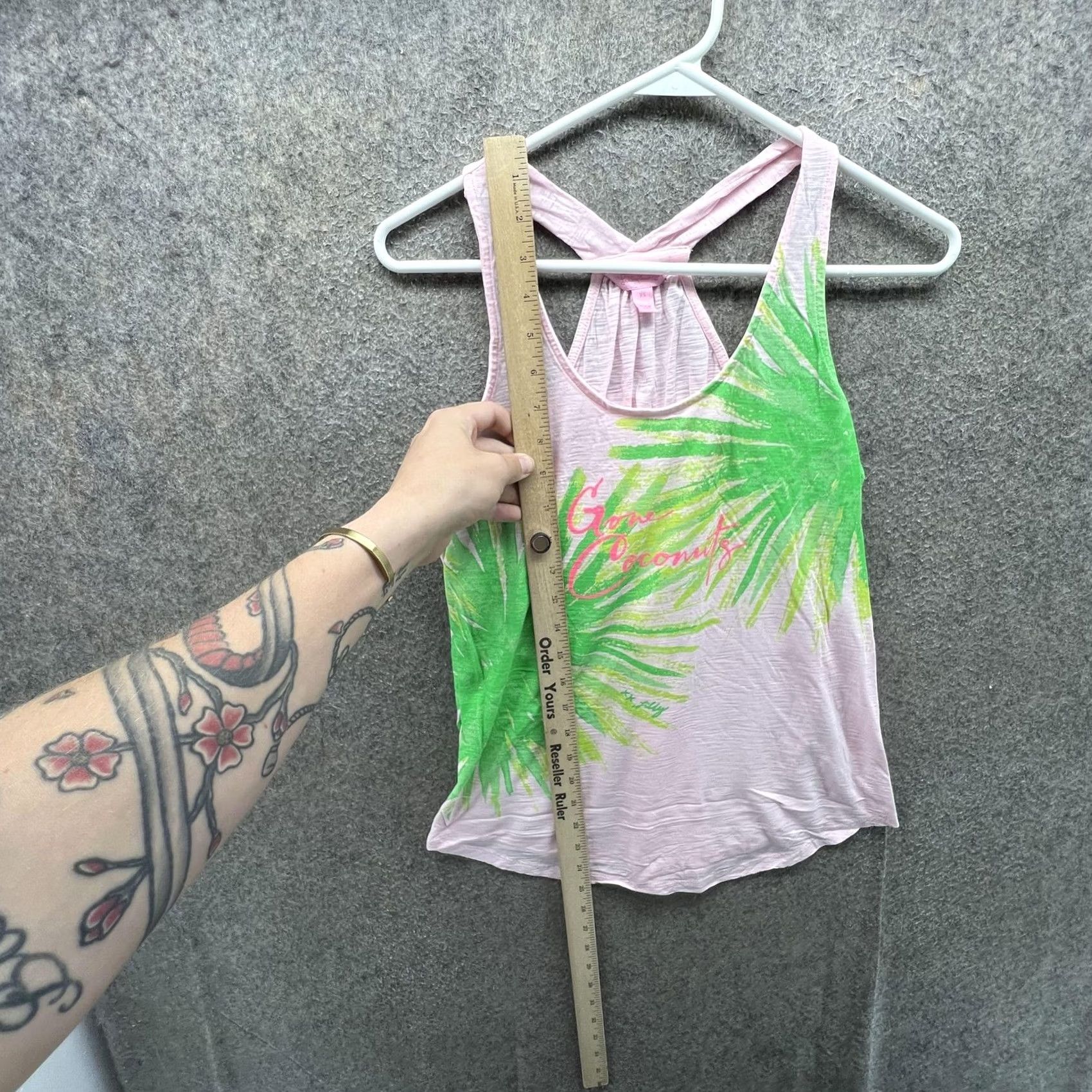 Lilly Pulitzer Lilly Pulitzer Tank Top Womens XS Pink Gone Coconuts Palm Graphic Pima Cotton Tank Top Womens XS Pink Gone Coconuts Palm Graphic Size XS / US 0-2 / IT 36-38 - 4 Thumbnail